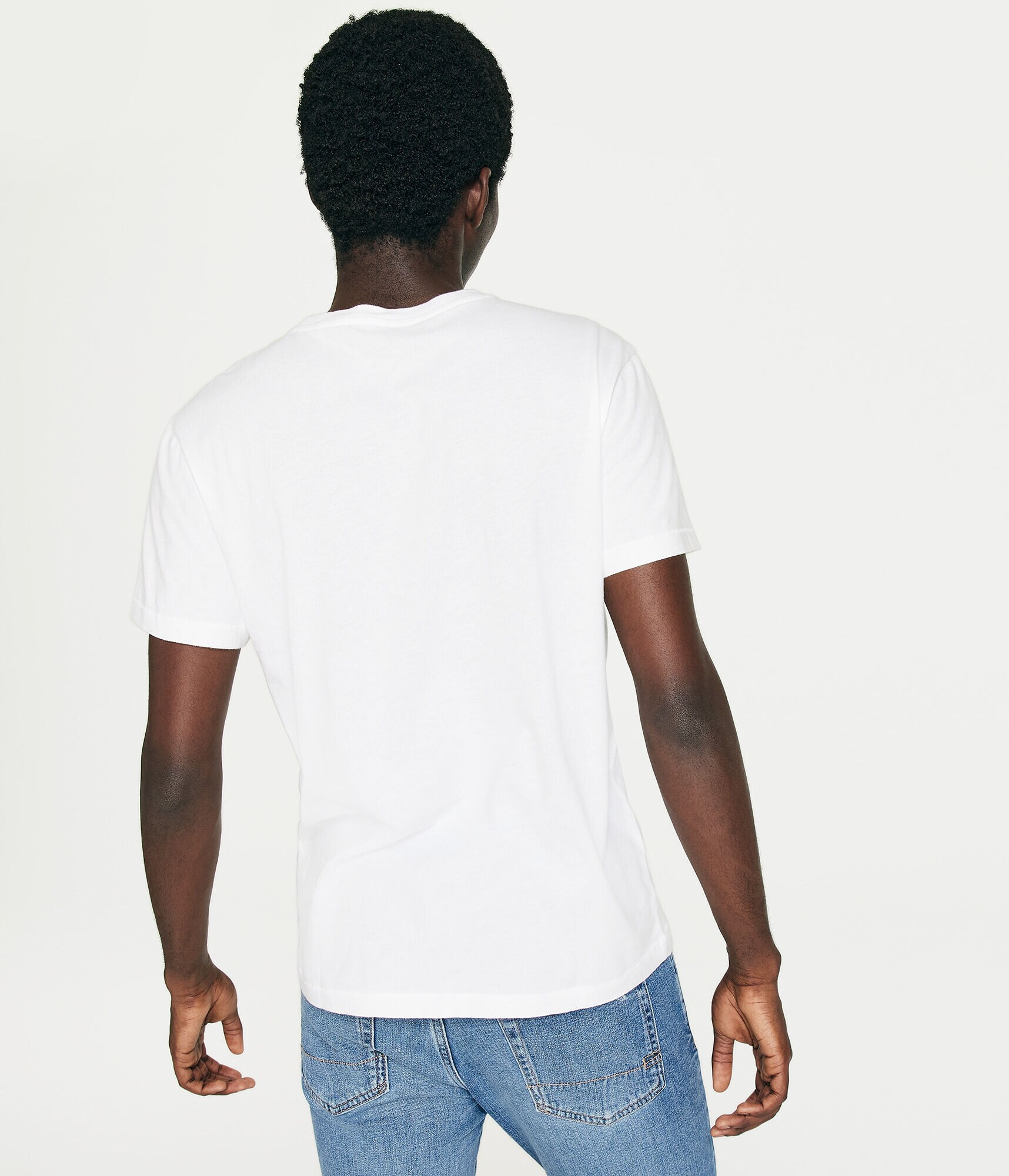 Aeropostale Bear Appliqu&eacute; Graphic Tee