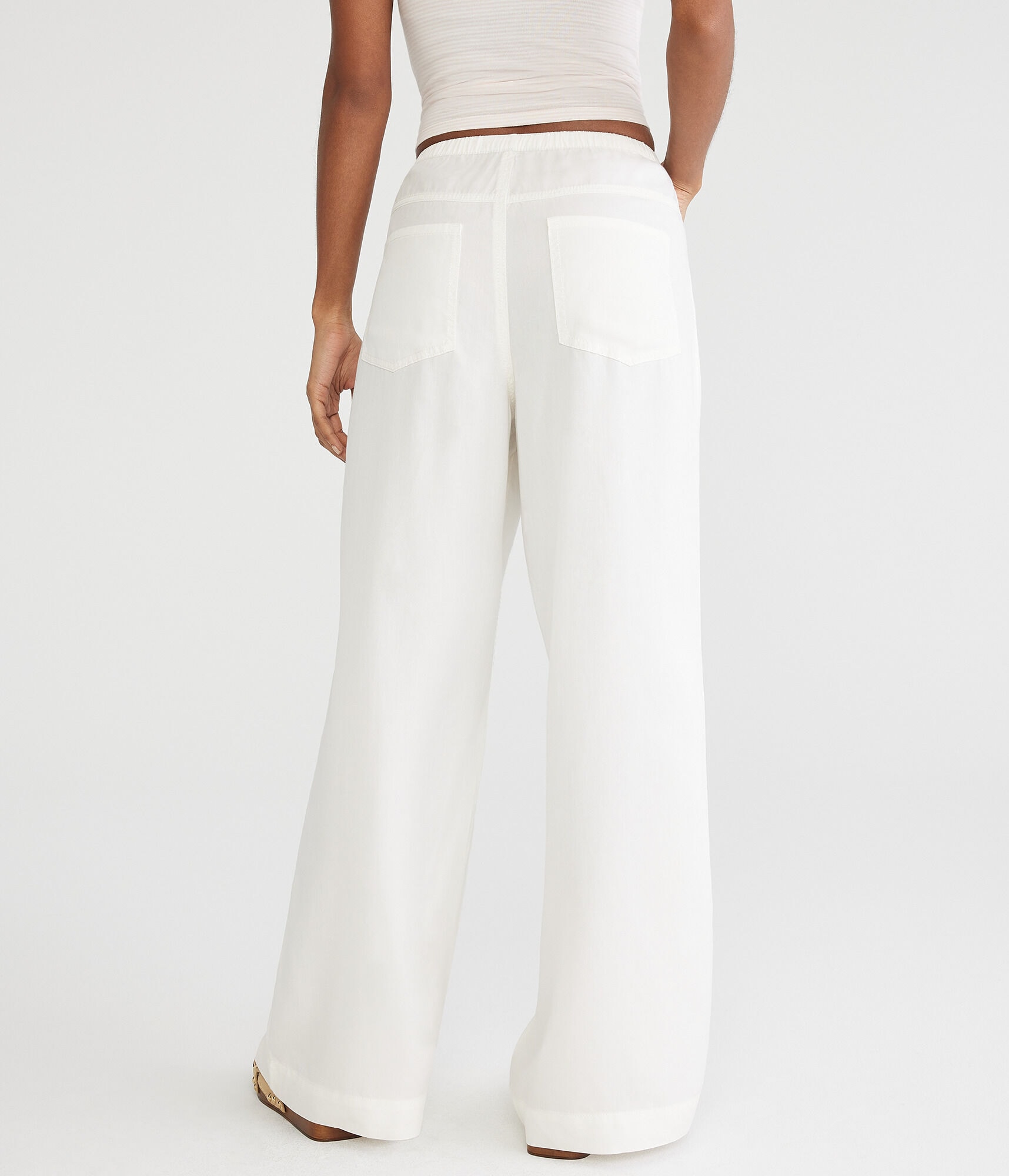 Low-Rise Wide Leg Drawstring Pants