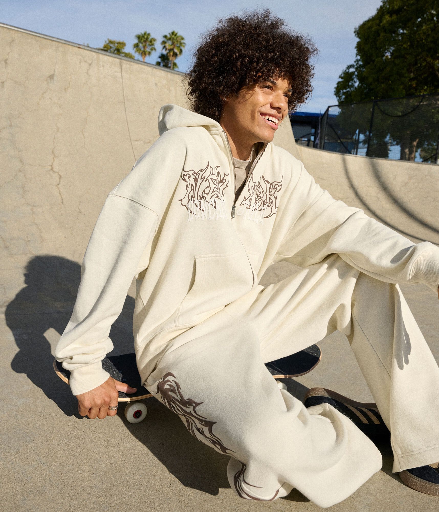 Cloud Soft New York Wings Boxy Full-Zip Hoodie