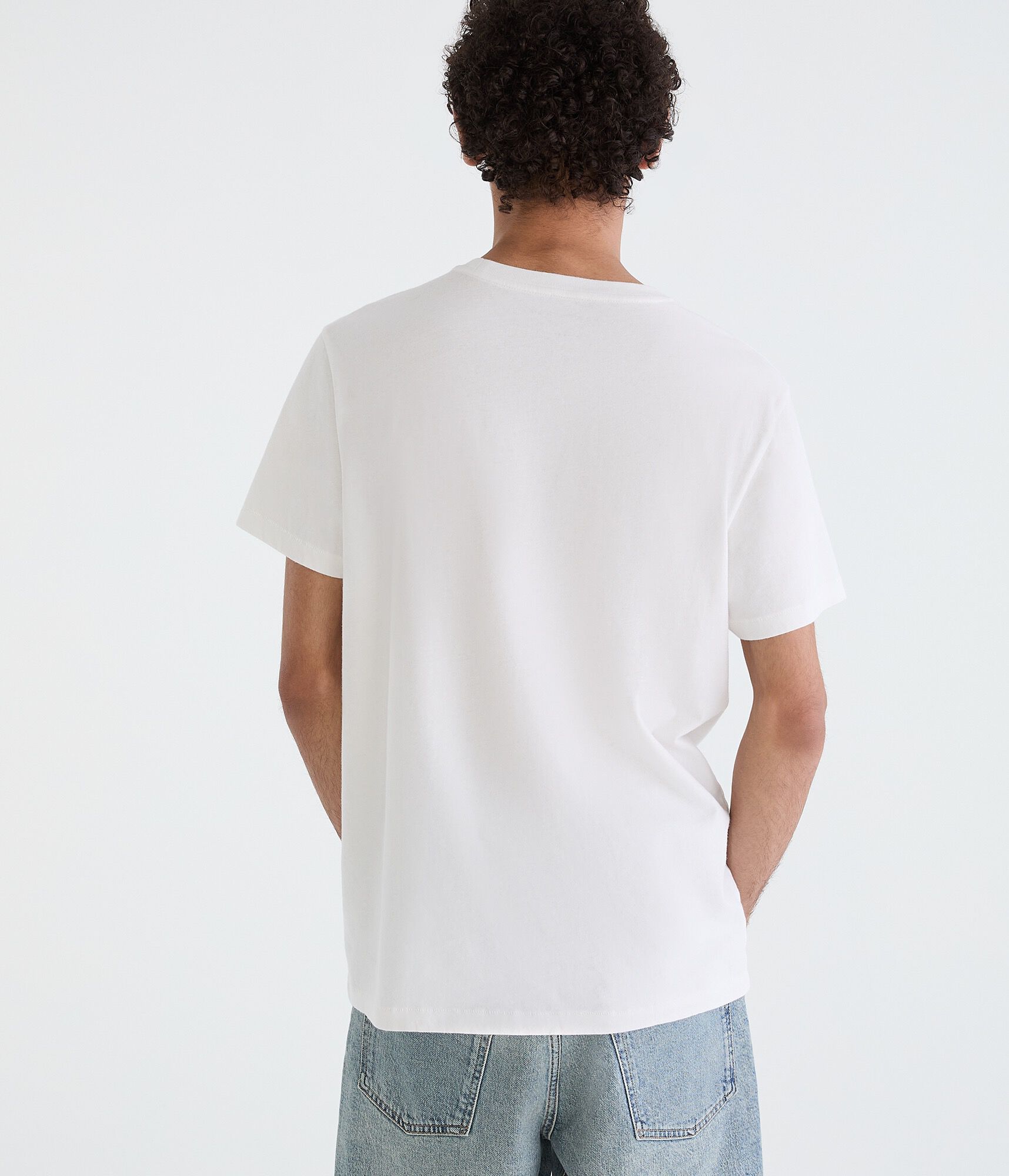 Aeropostale 87 Script Appliqu&eacute; Graphic Tee