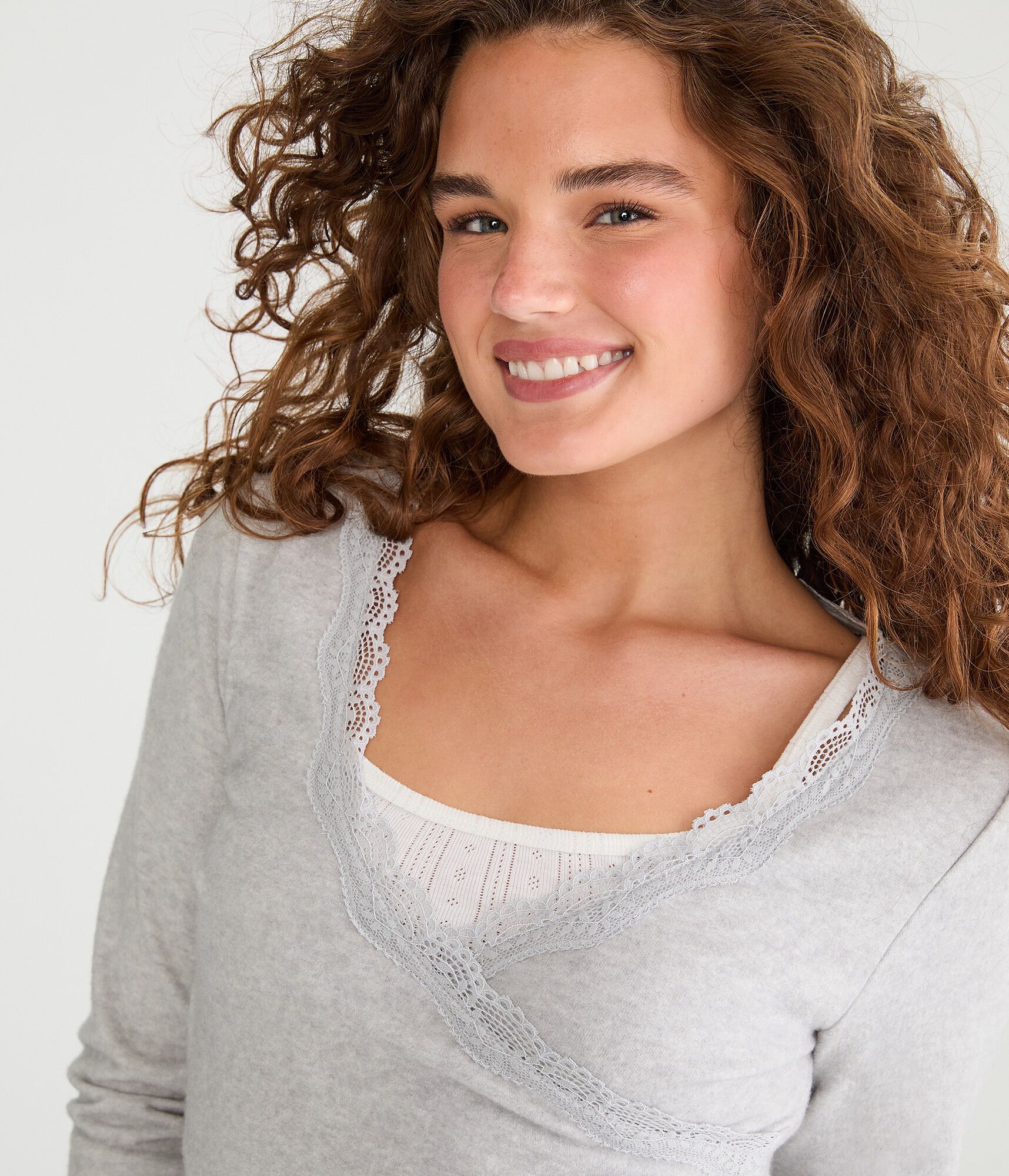 Long Sleeve Crossover Lace V-Neck Tee