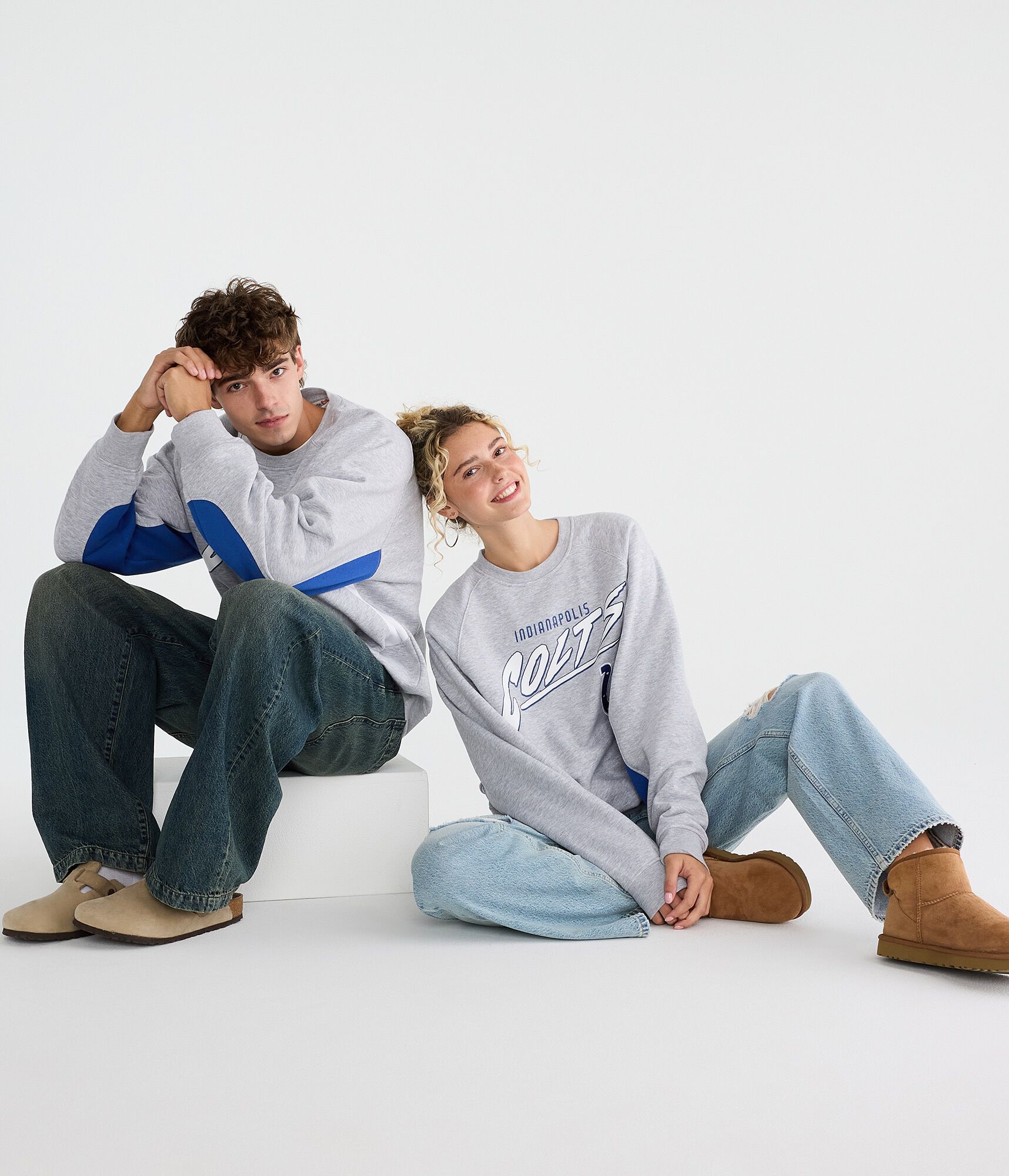 Indianapolis Colts Colorblock Crew Sweatshirt