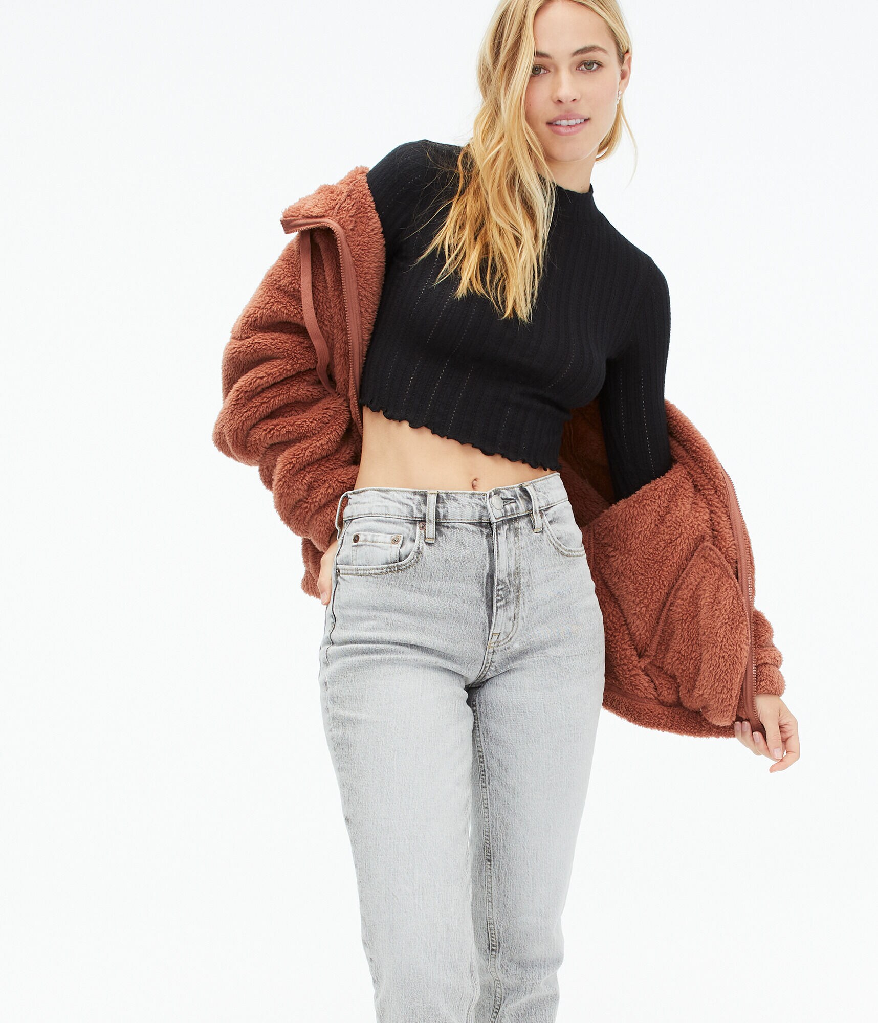 Long Sleeve Mock-Neck Cropped Shrunken Tee
