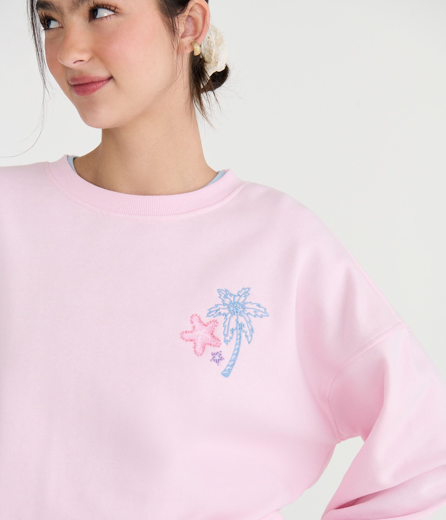 Cloud Soft Sea Shell Heart Crew Sweatshirt