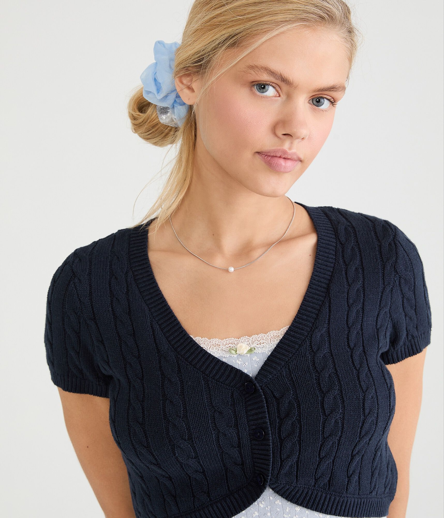 Short Sleeve Cable Knit Sweater Shrug