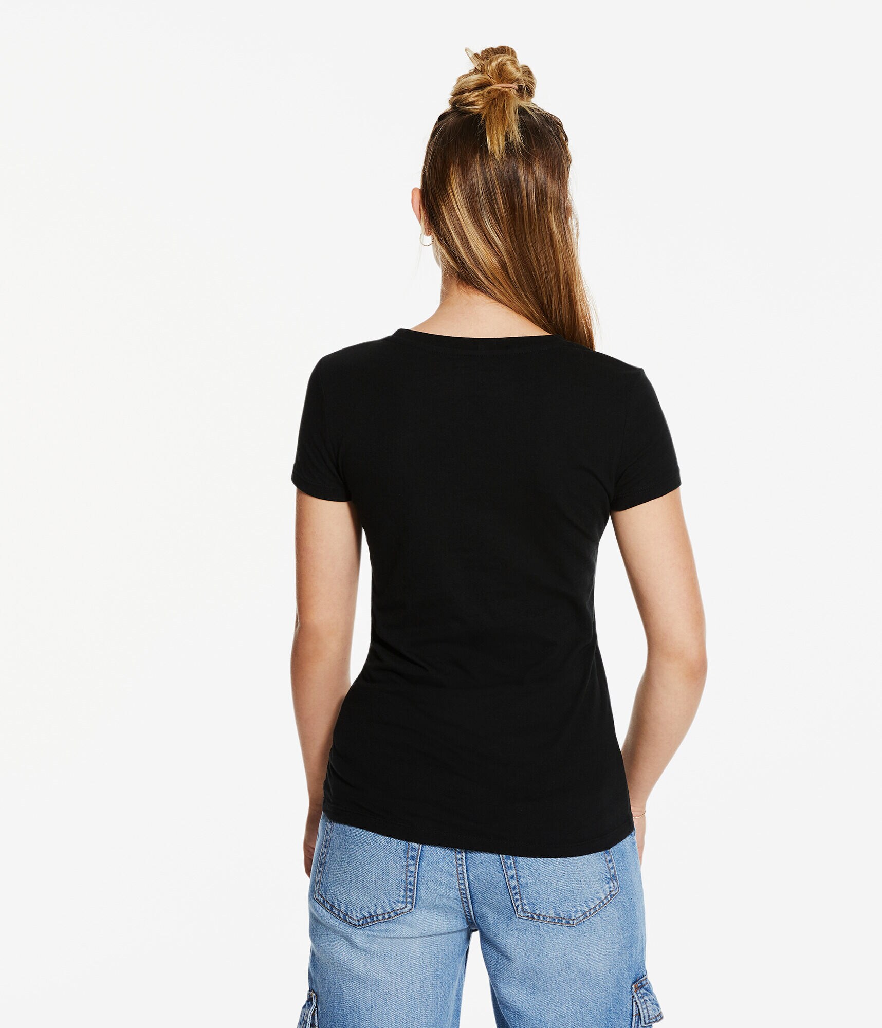 Aeropostale Arch Rose Appliqu&eacute; Graphic Tee