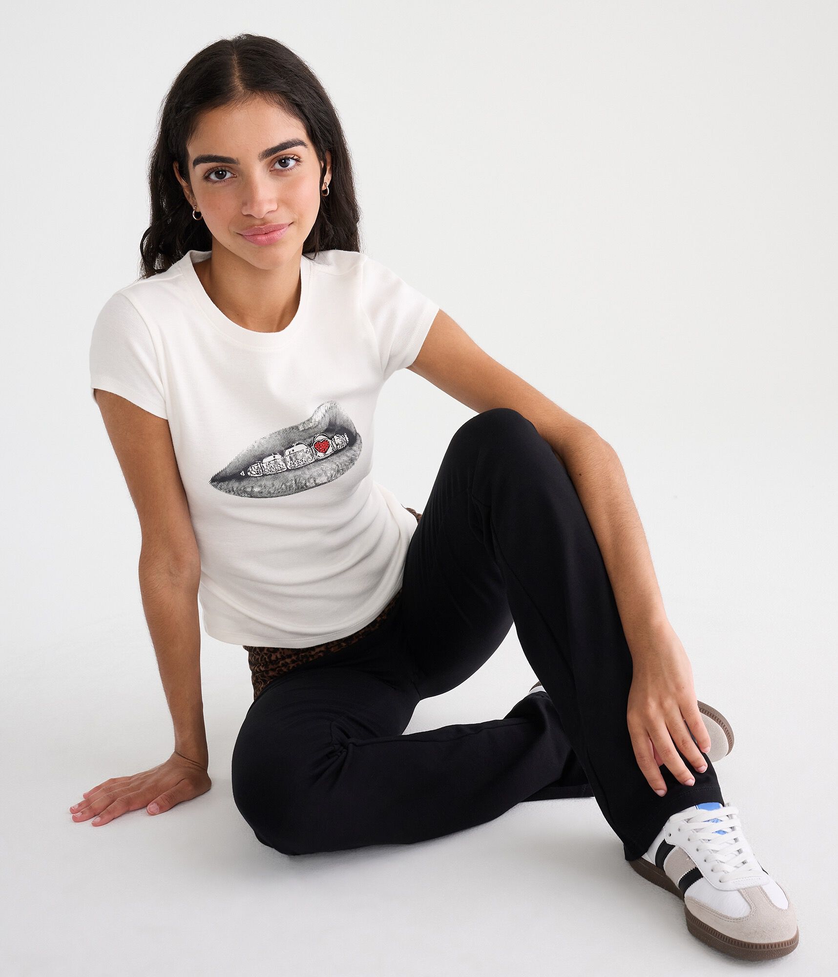 D&eacute;j&agrave; For Aero Rhinestone Heart Grill Graphic Baby Tee