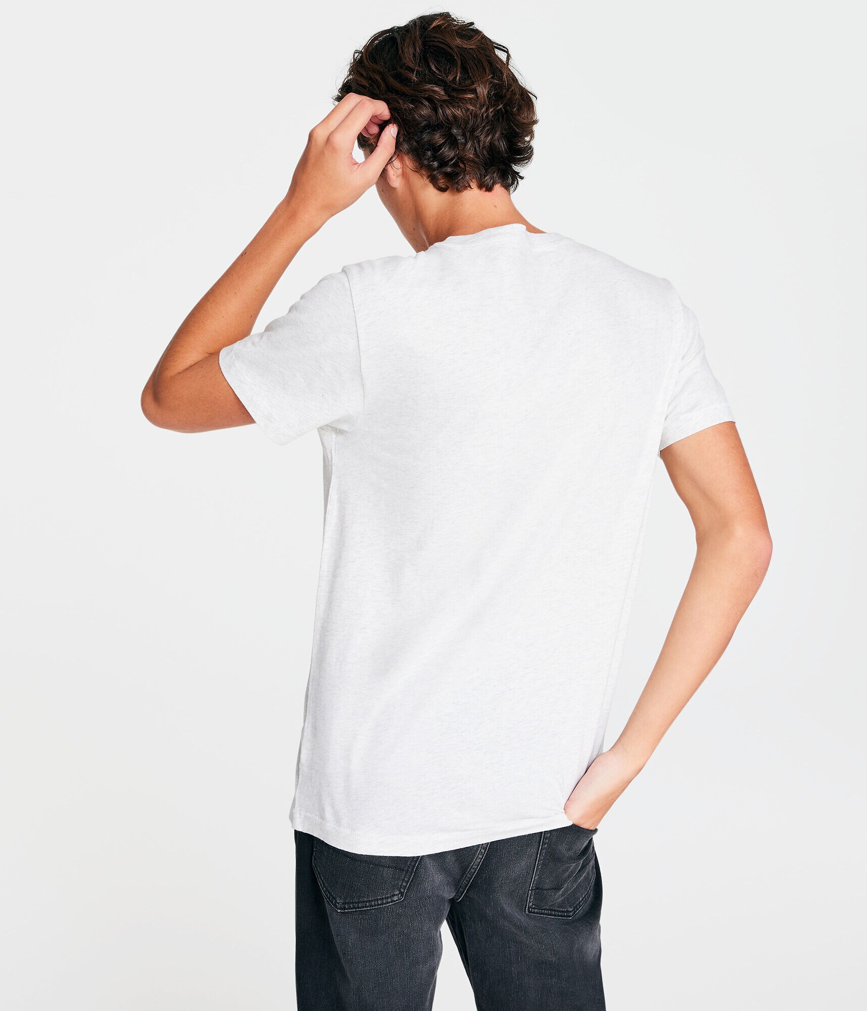 Aero New York Arch Appliqu&eacute; Graphic Tee