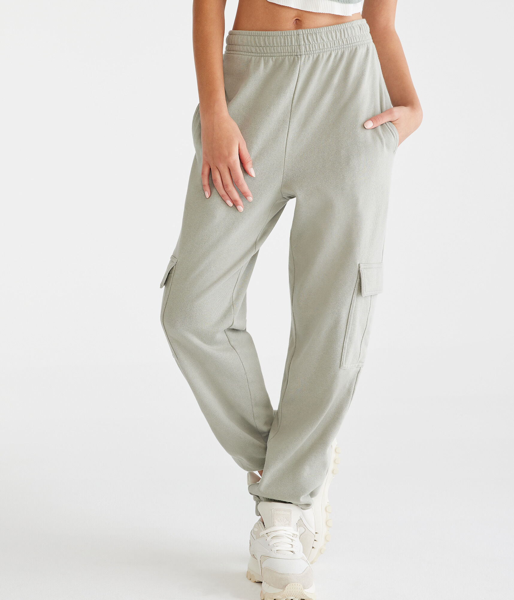 Slouchy Mid-Rise Cargo Sweatpants