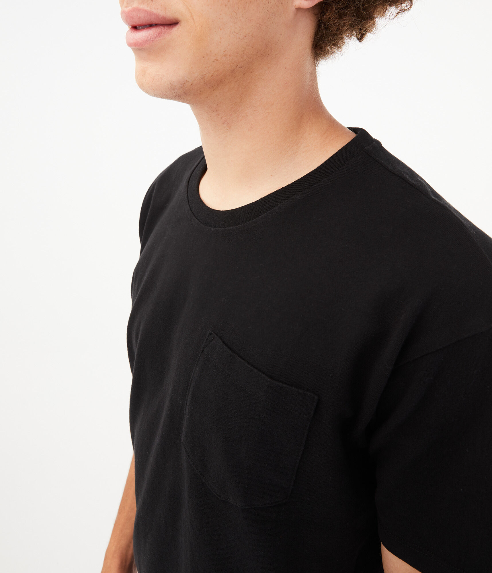 Relaxed Fit Pocket Crew Tee