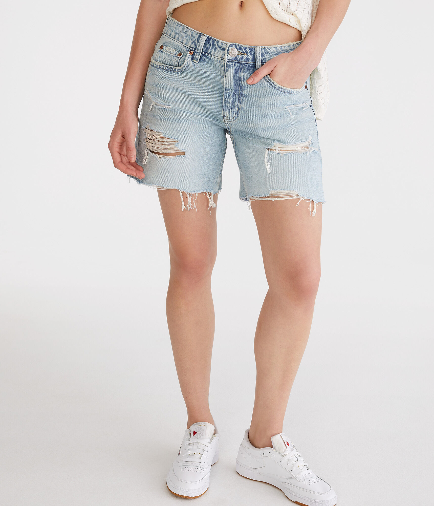 Low-Rise Baggy Denim Shorts
