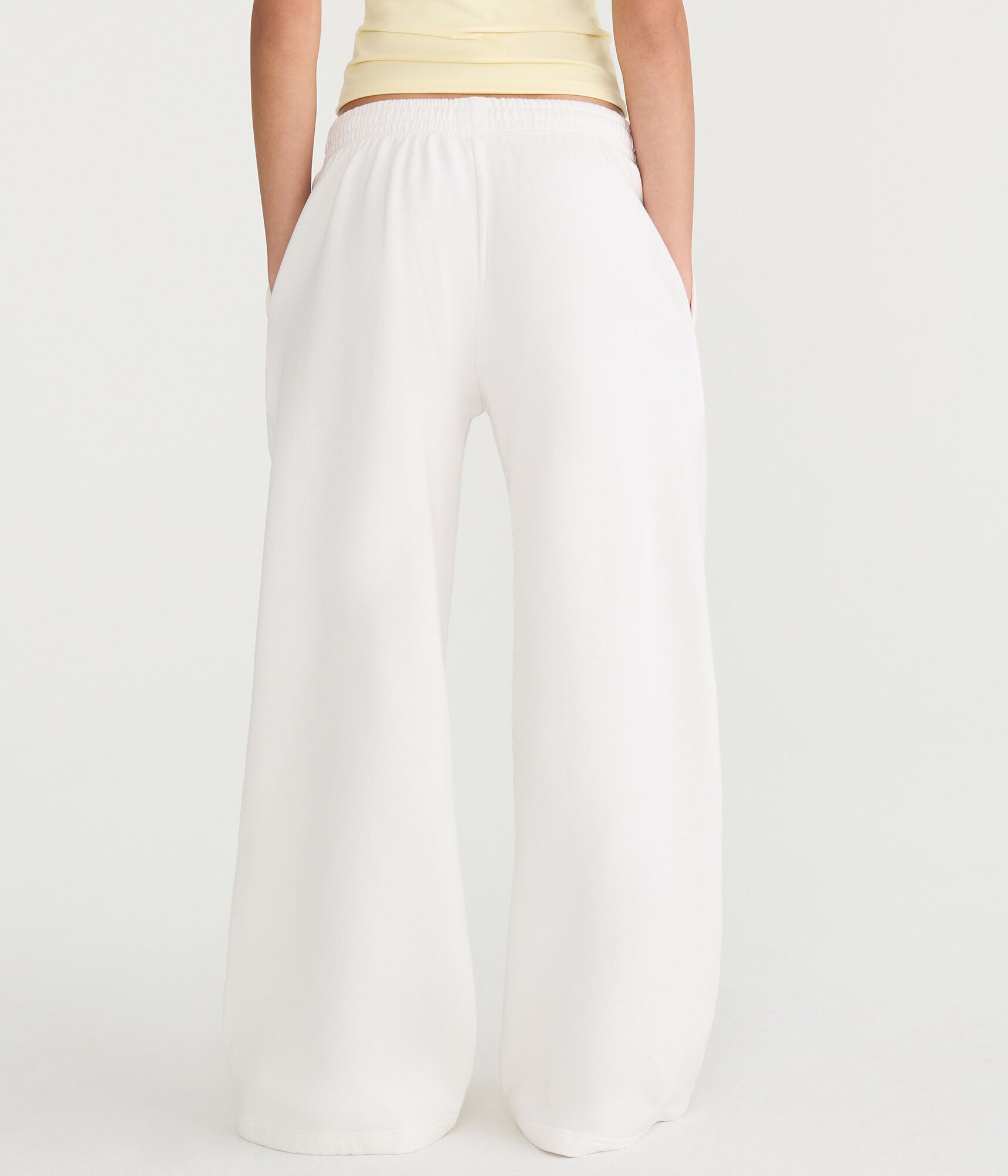 Cloud Soft Hibiscus Mid-Rise Wide Leg Sweatpants