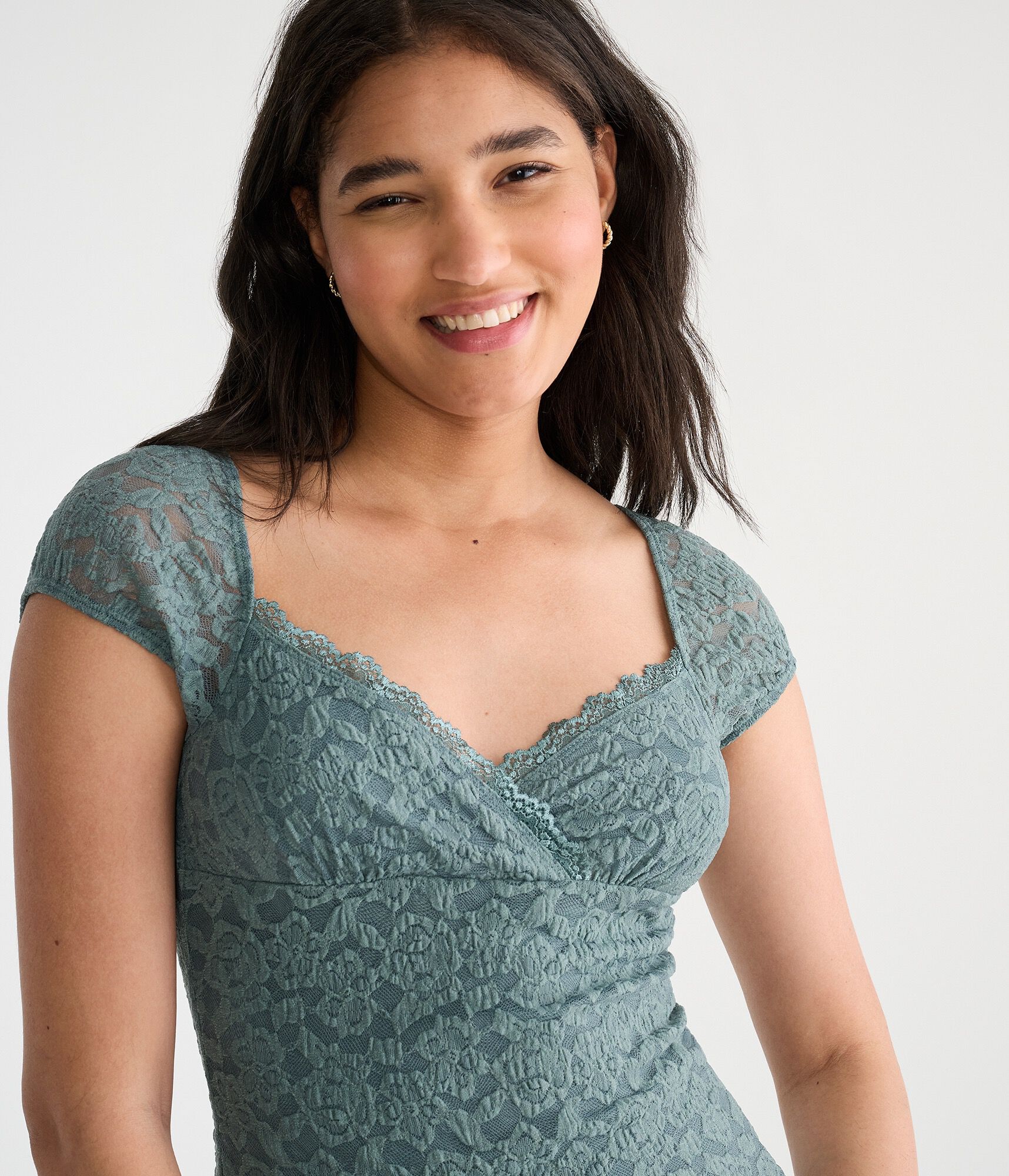 D&eacute;j&agrave; For Aero Short Sleeve Floral Lace V-Neck Top