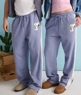 Peanuts® | Aéropostale Western Snoopy Hug Straight Leg Sweatpants
