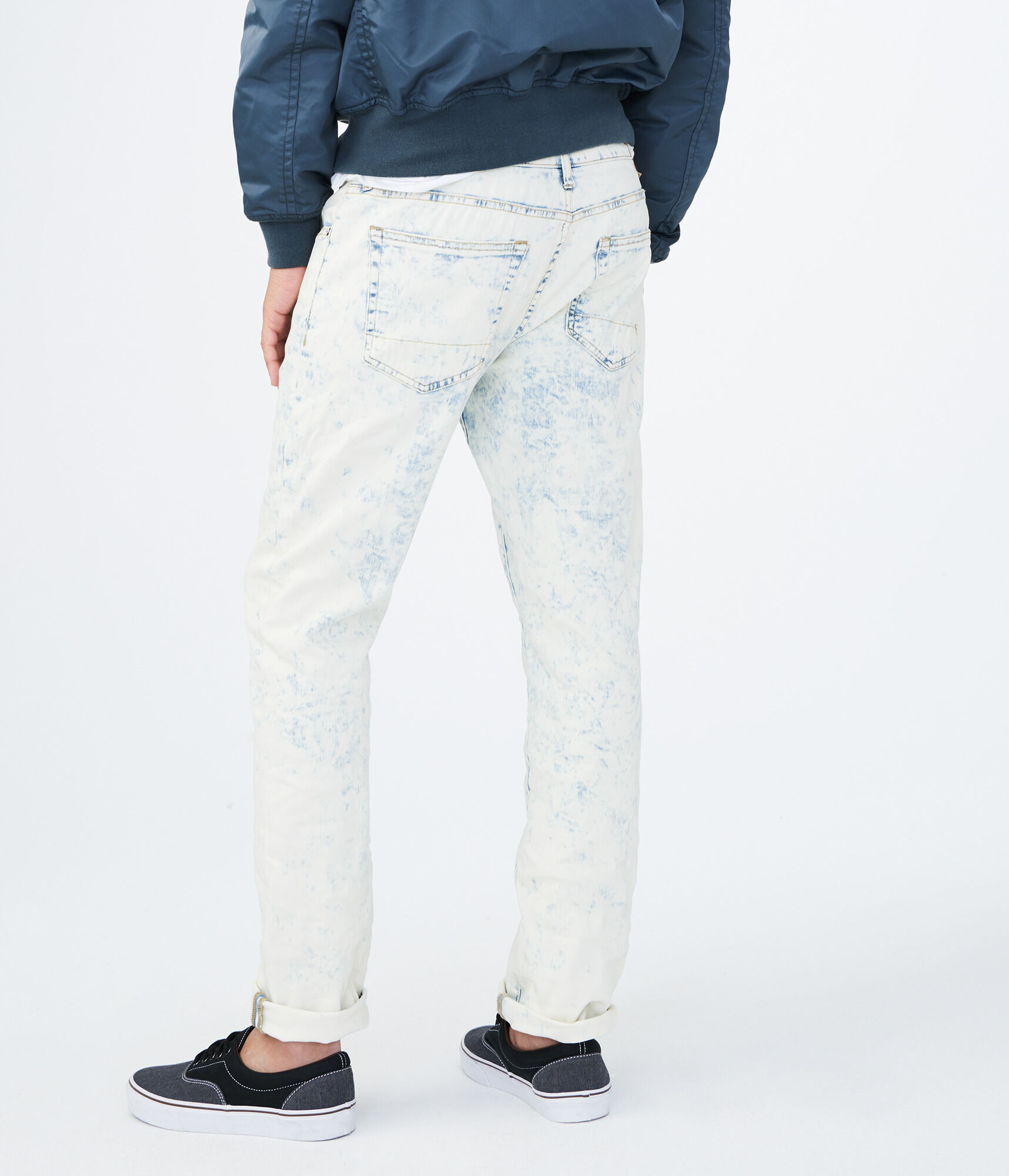 Skinny Bleach Wash Stretch Jean