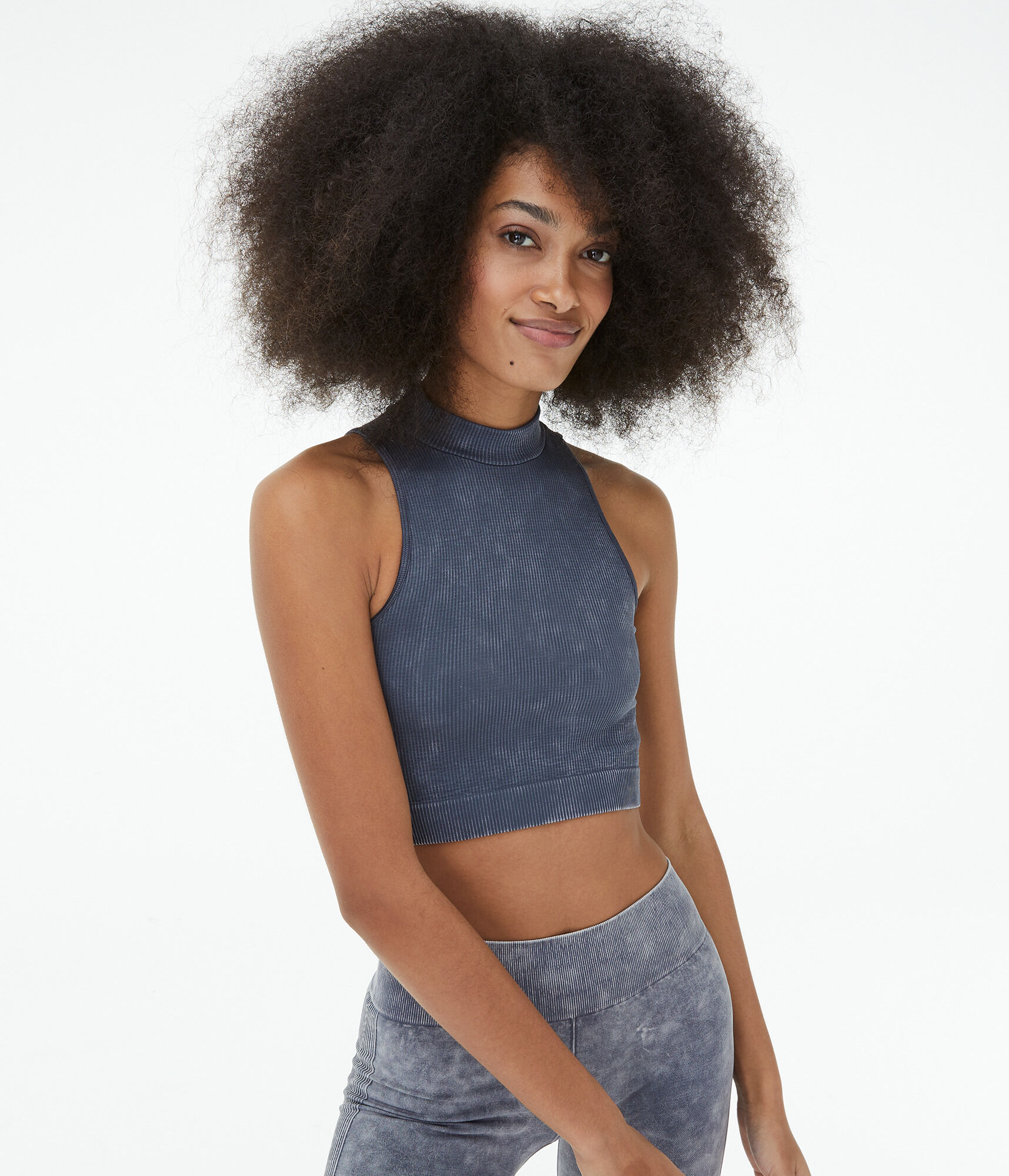 Seamless Acid Wash Mock-Neck Crop Top