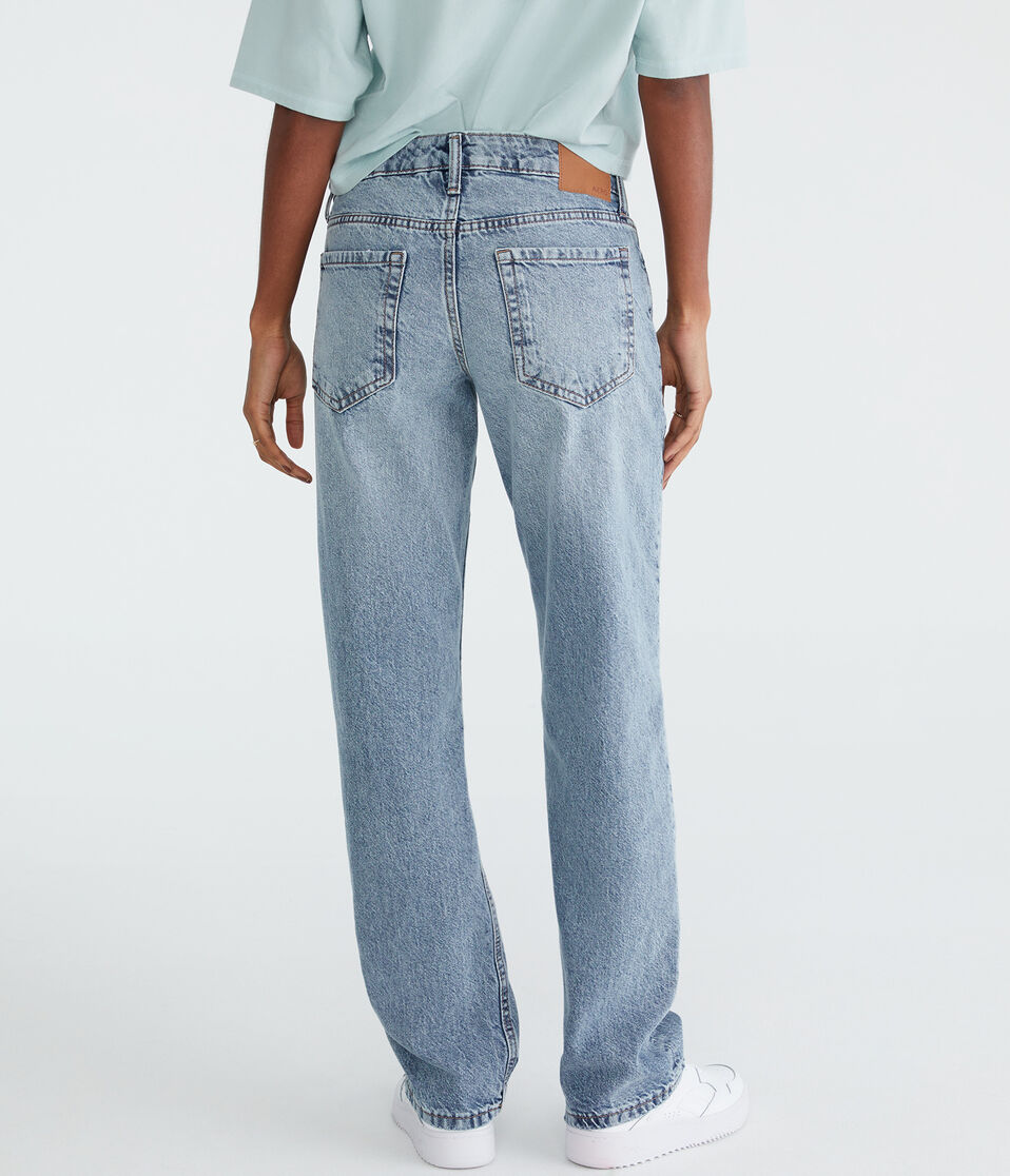 Low-Rise Baggy Jean