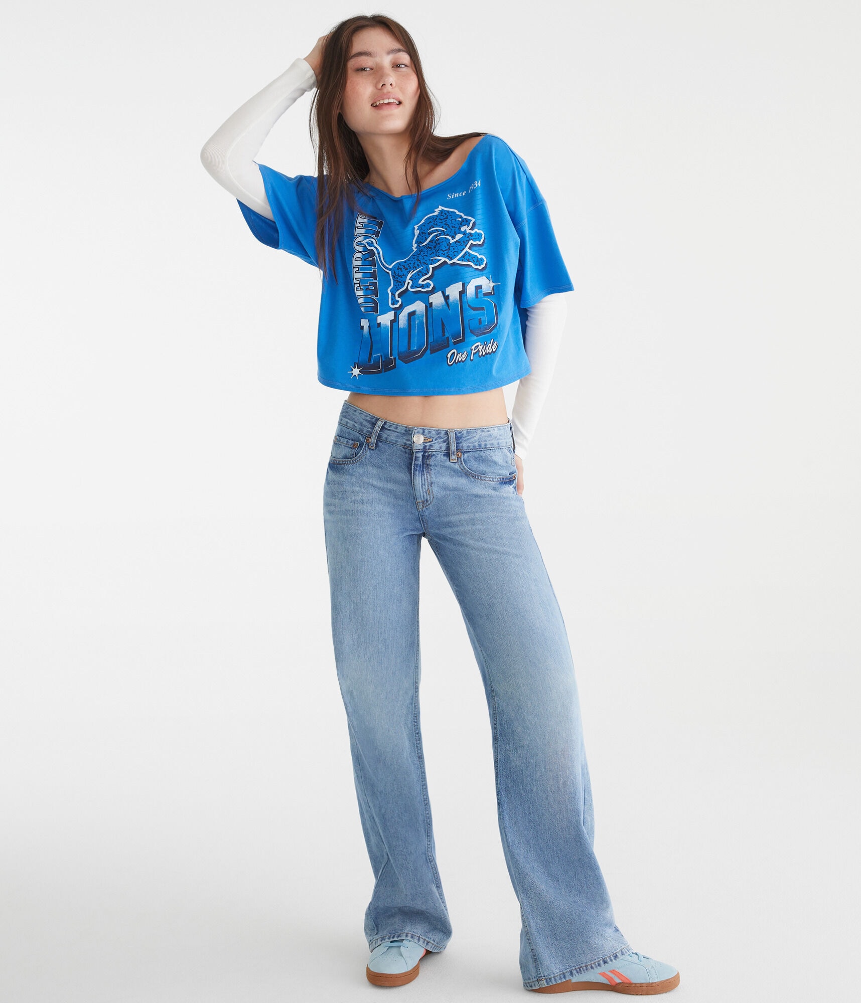 Detroit Lions Cropped Off-The-Shoulder Graphic Tee