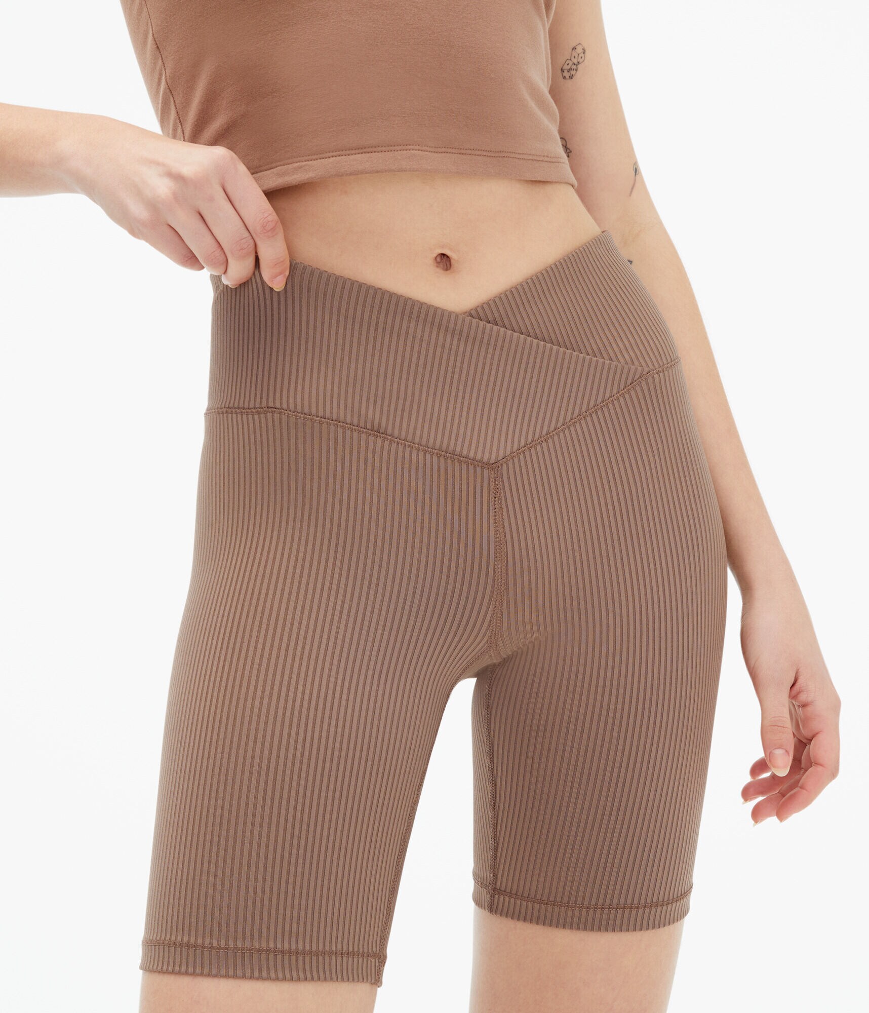 Ribbed High-Rise Crossover Bike Shorts