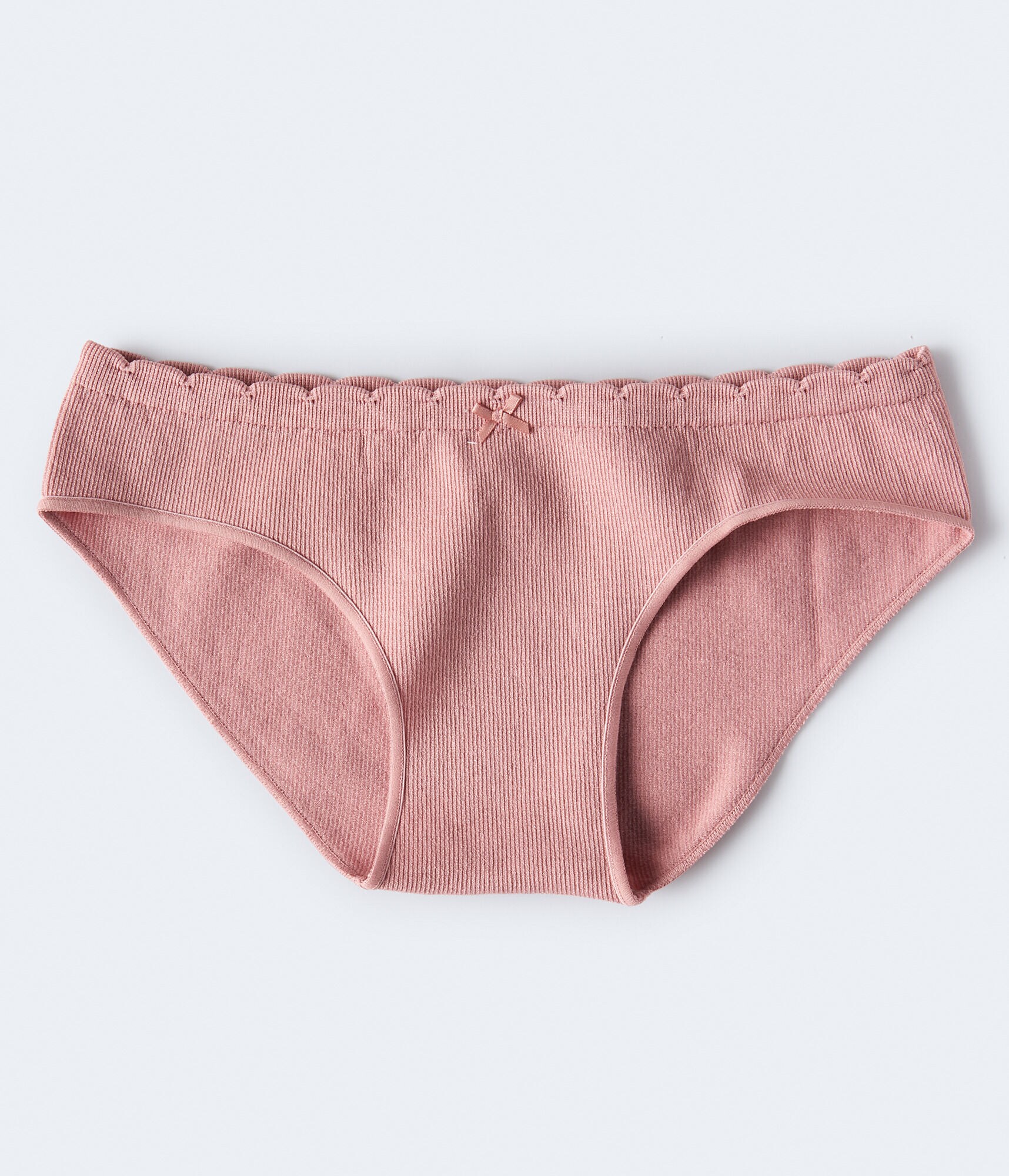 Scalloped Seamless Hipster