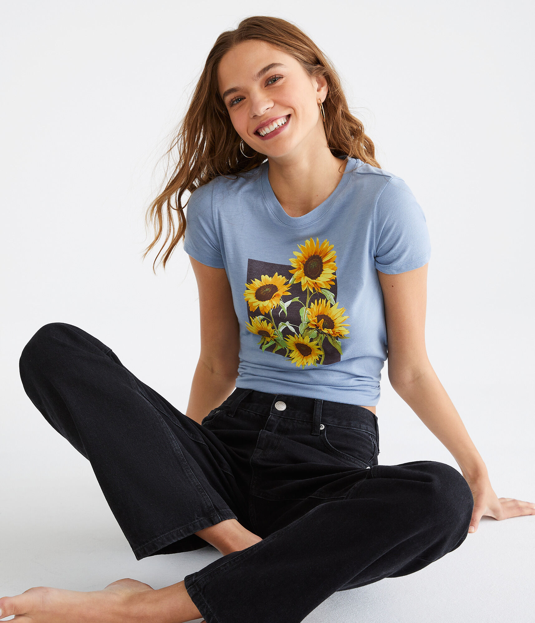 トップス POTE Sunflower Square Graphic Tee