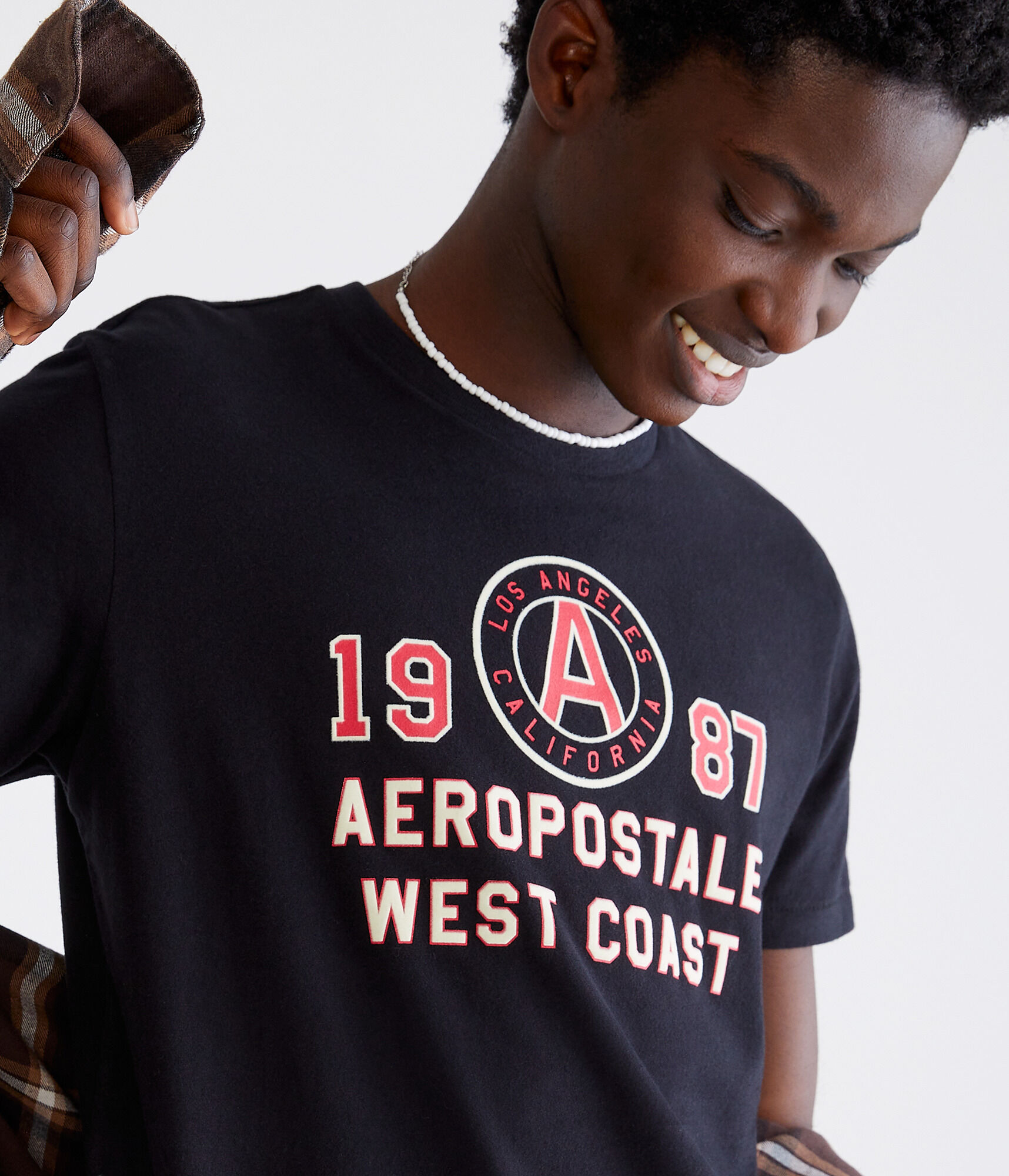 Aeropostale West Coast Appliqu&eacute; Graphic Tee