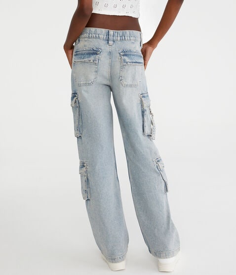 Low-Rise Wide Leg Cargo Jean