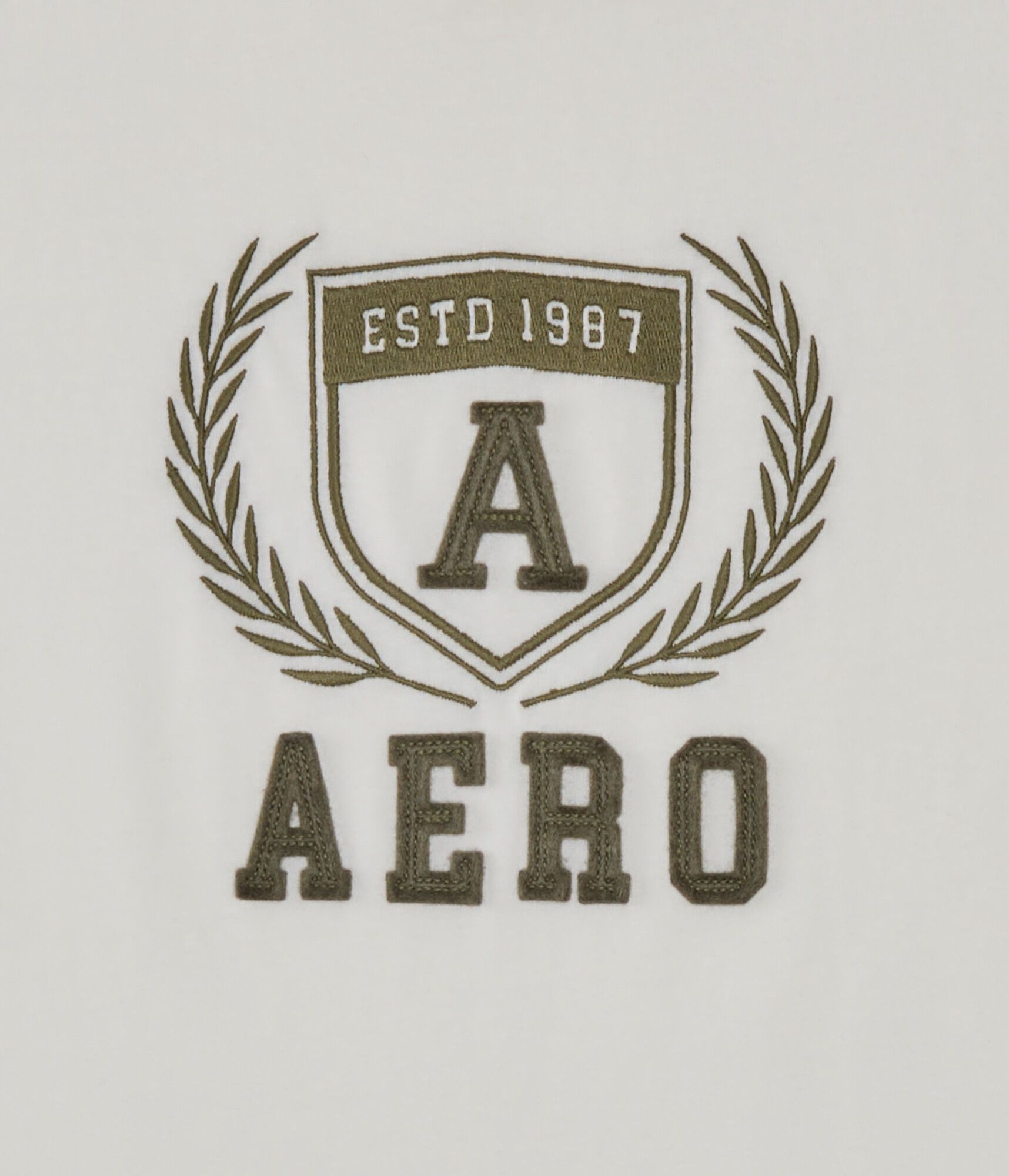 Aero Laurel Crest Appliqu&eacute; Graphic Tee