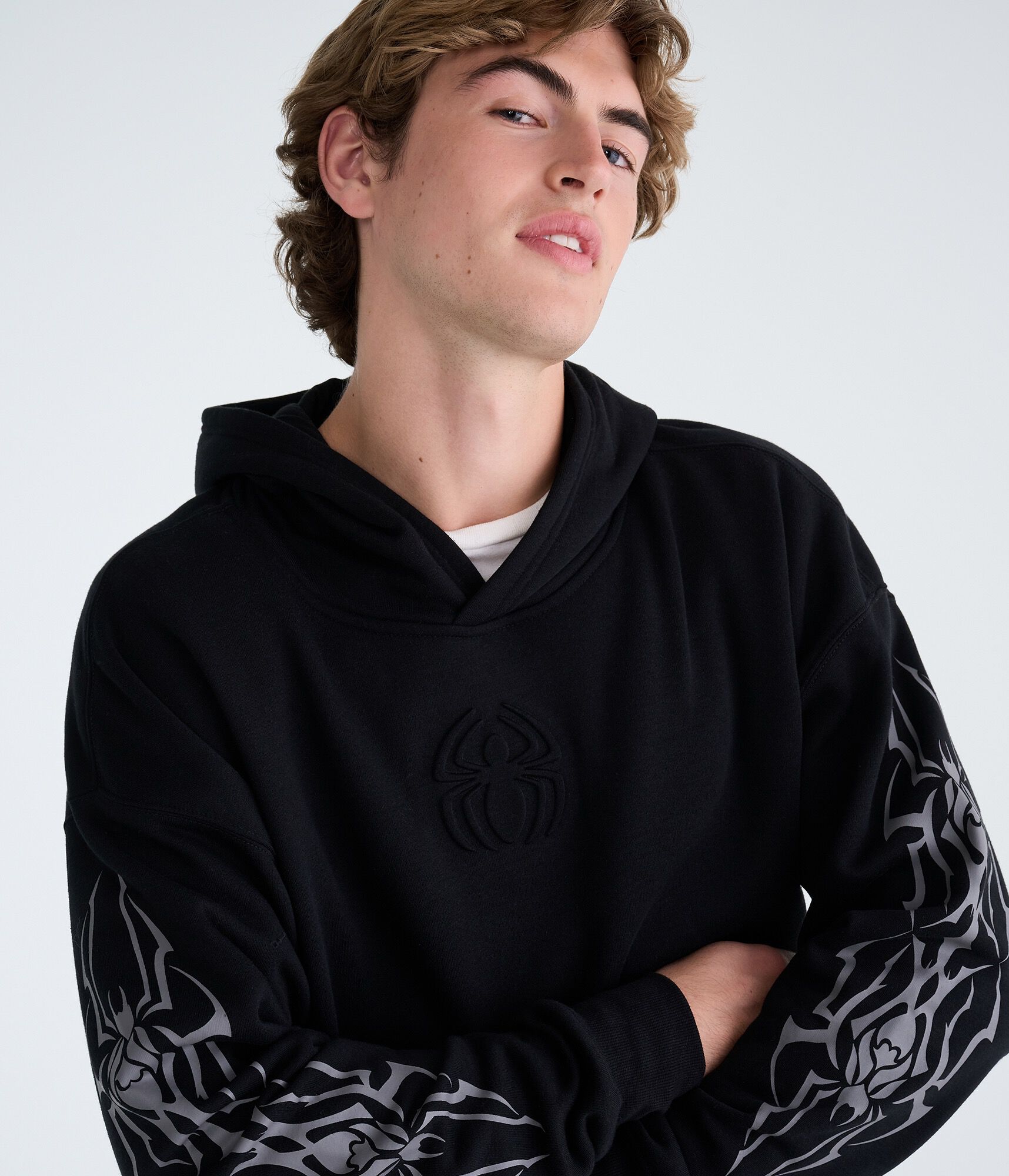 Marvel | A&eacute;ropostale Spider-Man Embossed Spider Boxy Pullover Hoodie