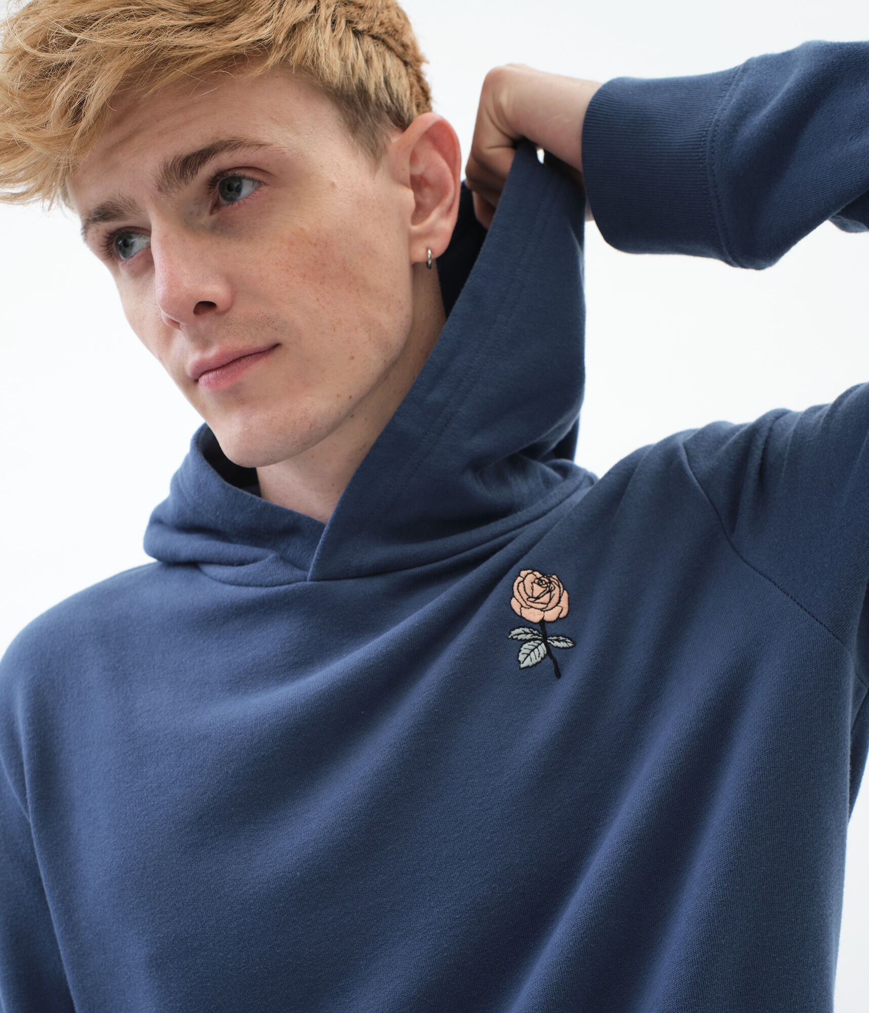 Rose Icon Pullover Hoodie***