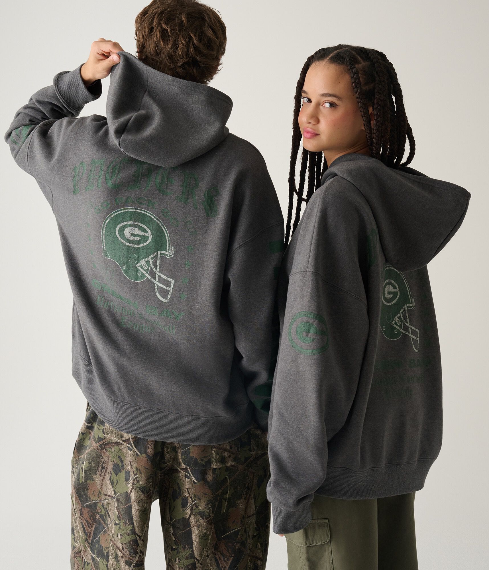 Green Bay Packers Embroidered Pullover Hoodie
