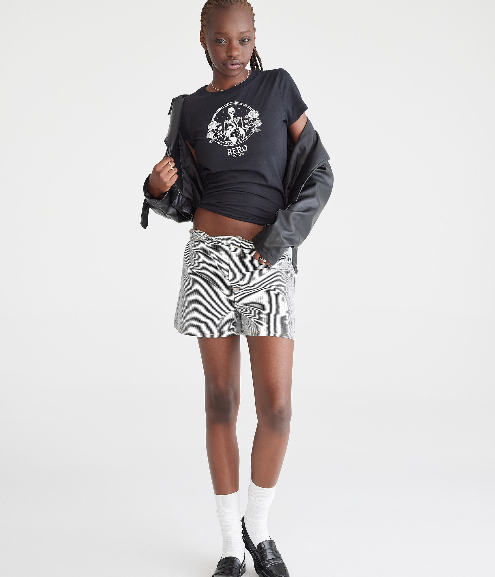 Aero Skeleton Roses Graphic Tee