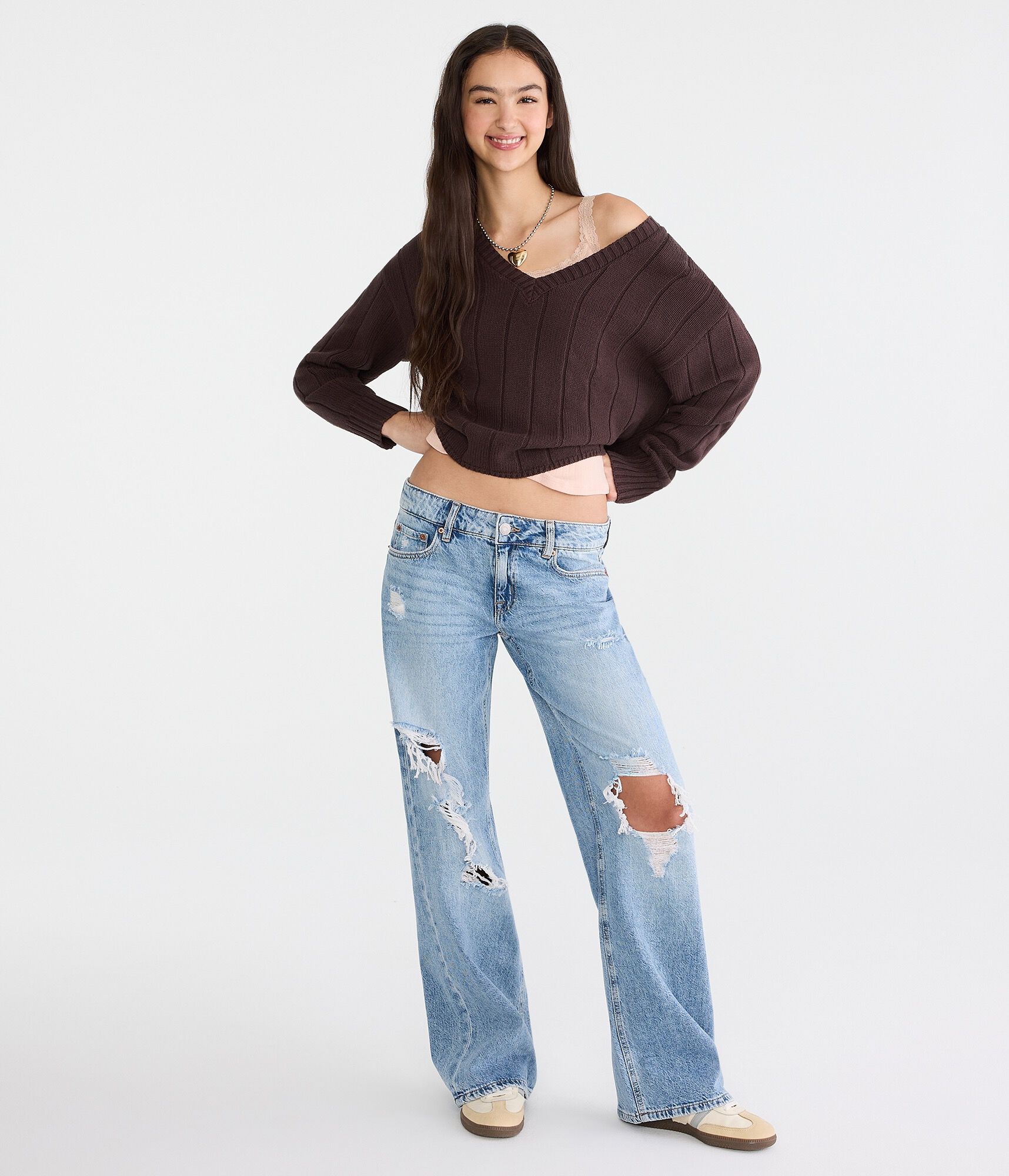 Low-Rise Baggy Wide Leg Jean