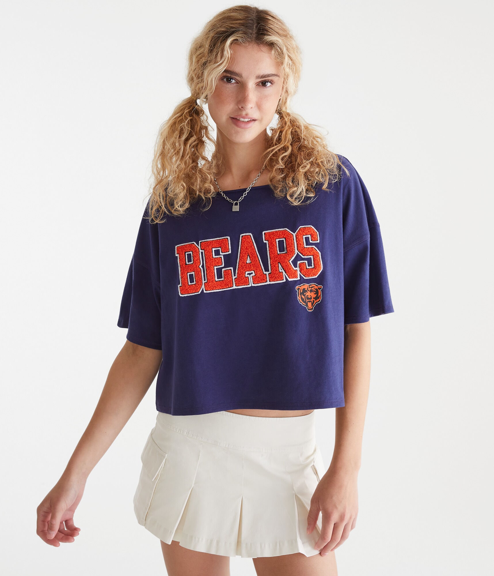 Chicago Bears Cropped Off-The-Shoulder Graphic Tee