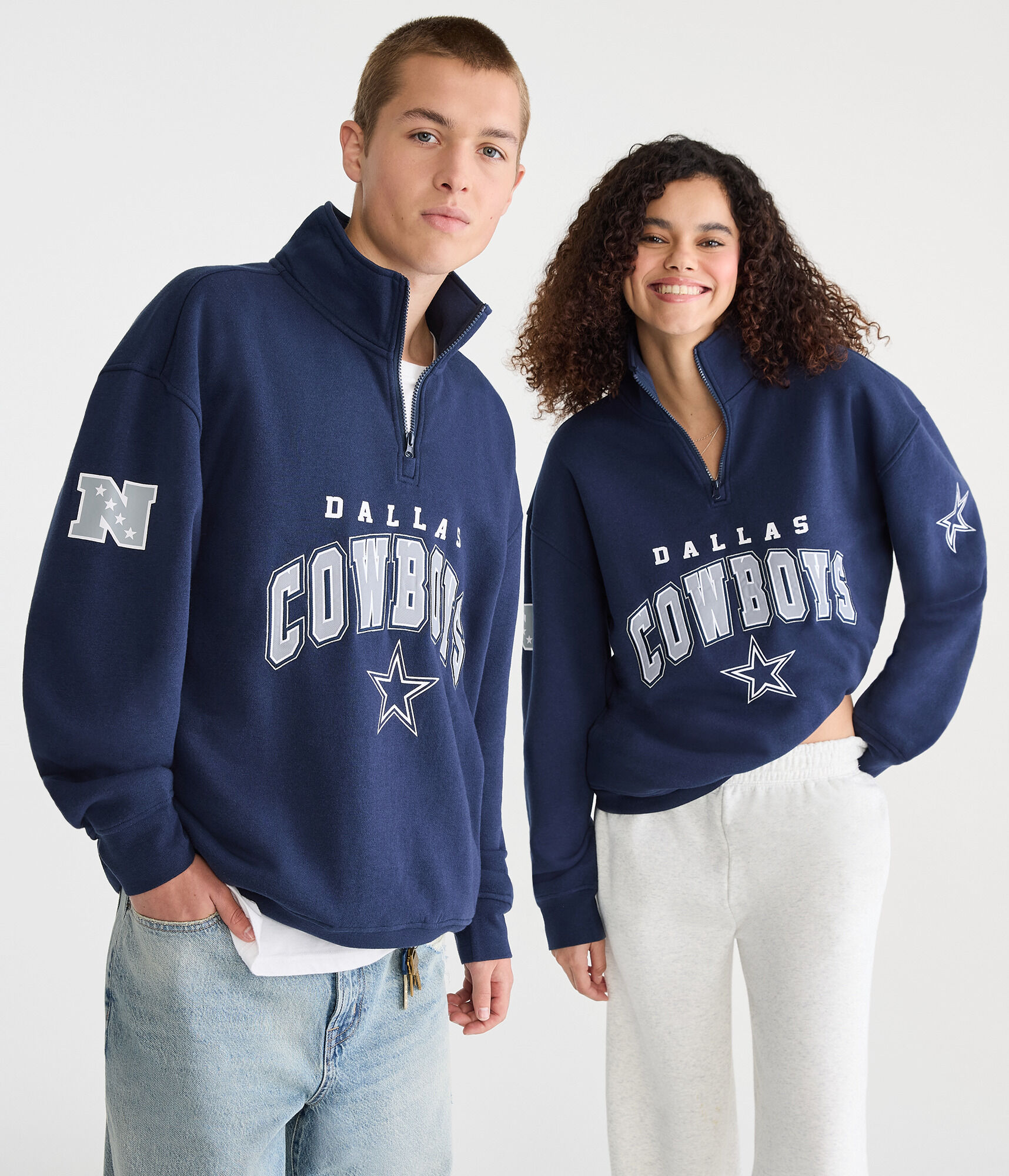 Dallas Cowboys Quarter-Zip Sweatshirt