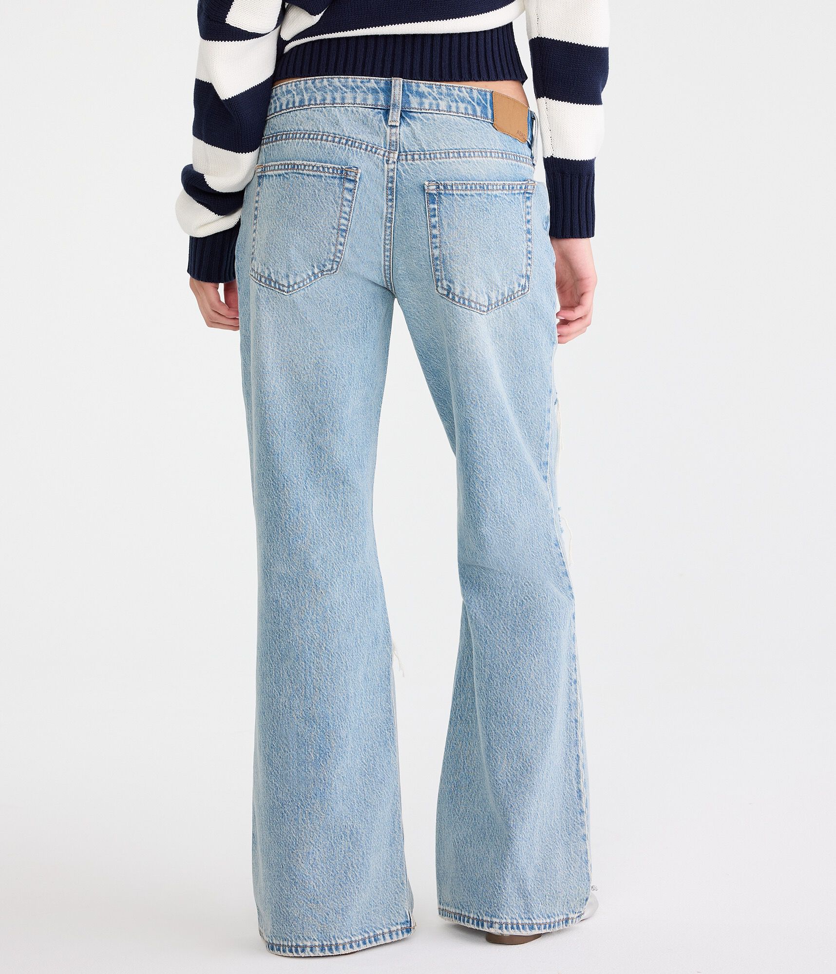 Low-Rise Baggy Flare Jean