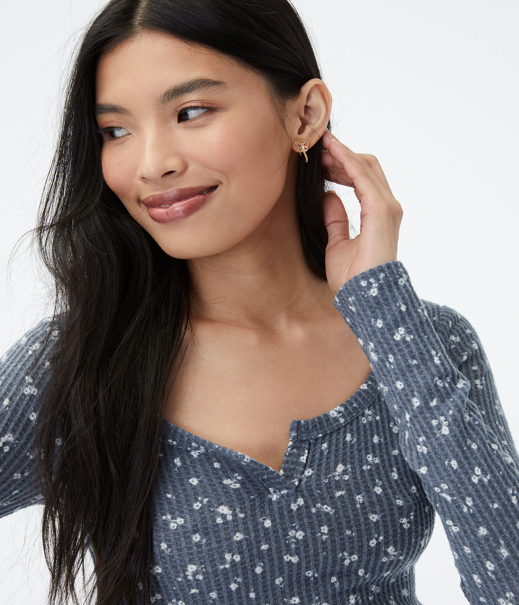 Long Sleeve Floral Notch-Neck Cropped Shrunken Tee