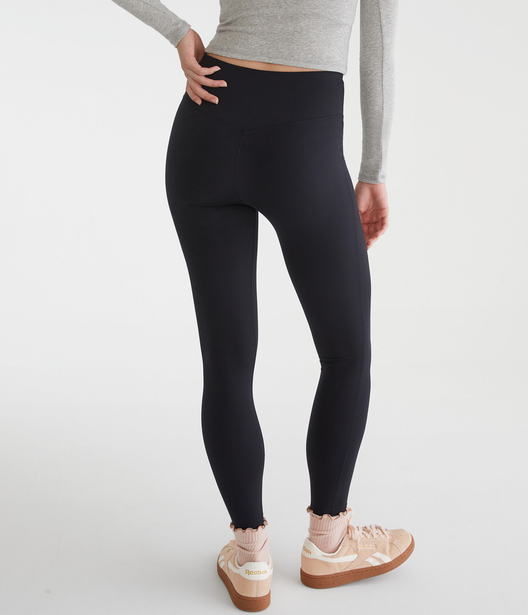 Air Soft High-Rise V-Waist Leggings
