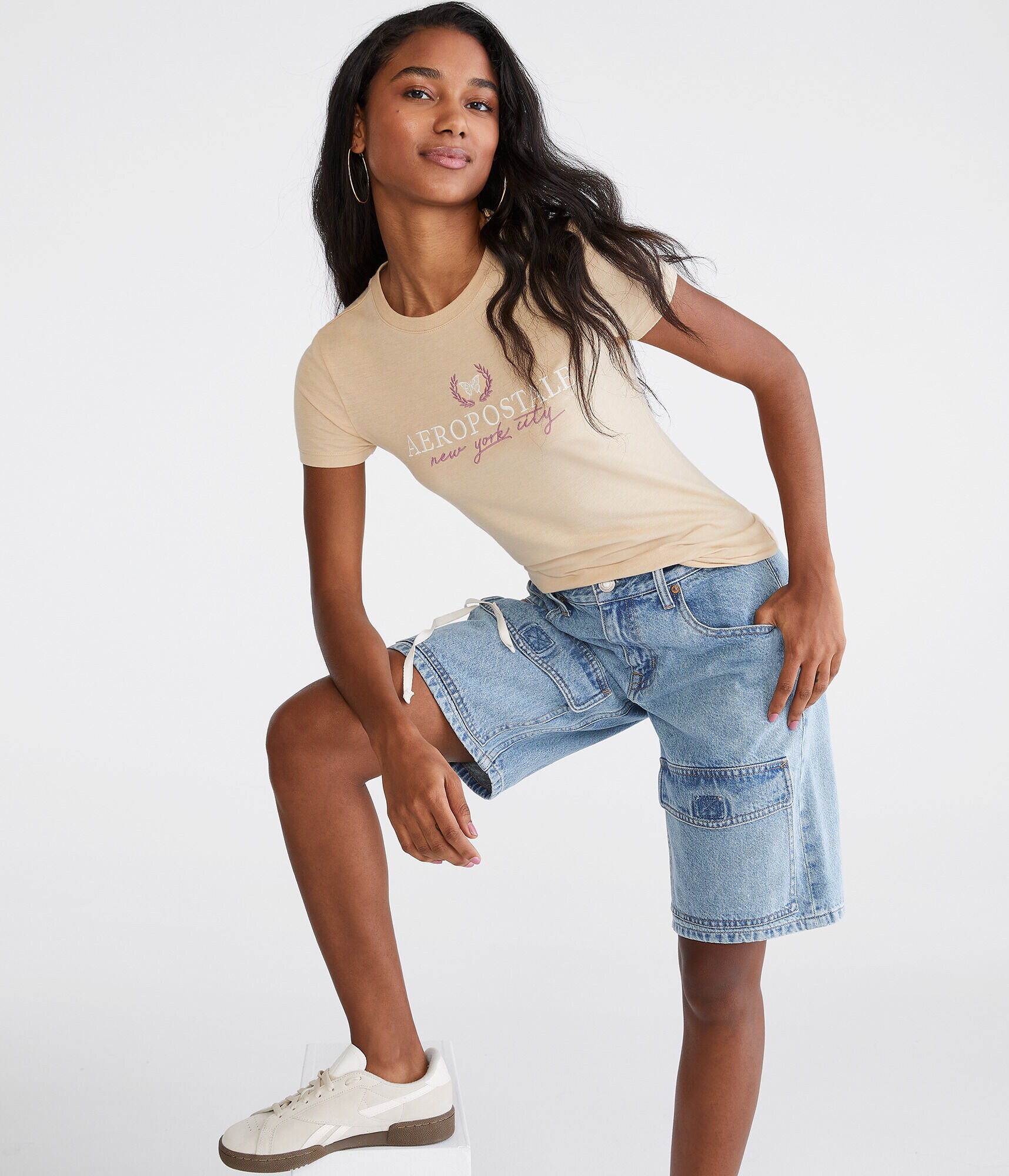 Aero NYC Laurel Crest Graphic Tee