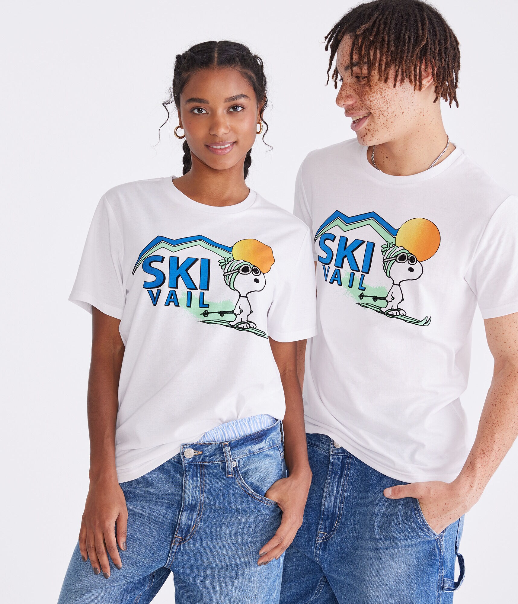 Peanuts&reg; | A&eacute;ropostale Ski Vail Snoopy Relaxed Graphic Tee