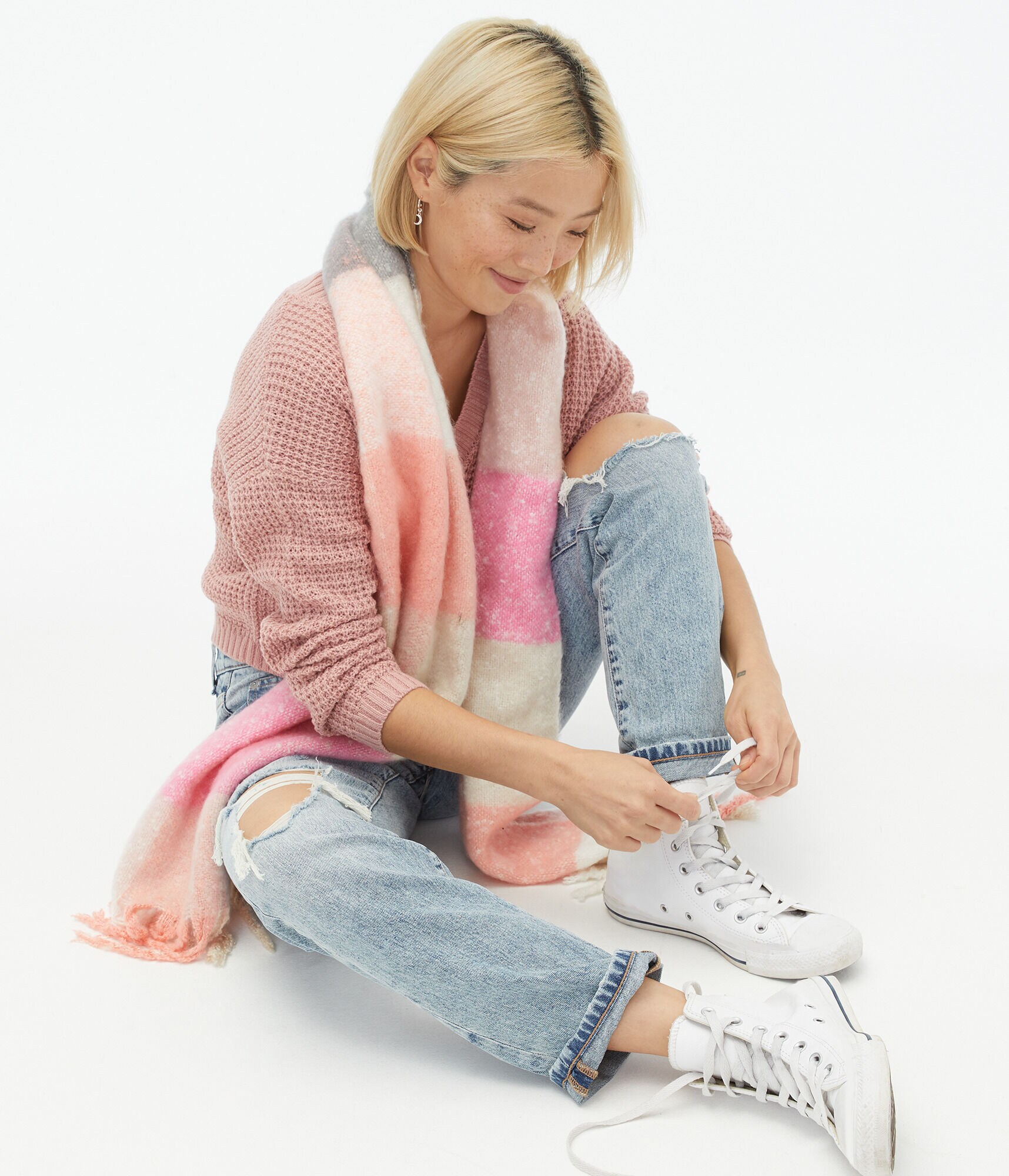 Solid Cropped V-Neck Sweater