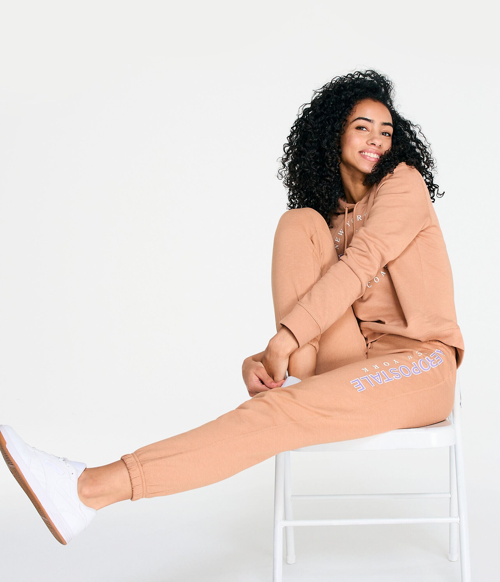 Aeropostale Logo Cinched Sweatpants