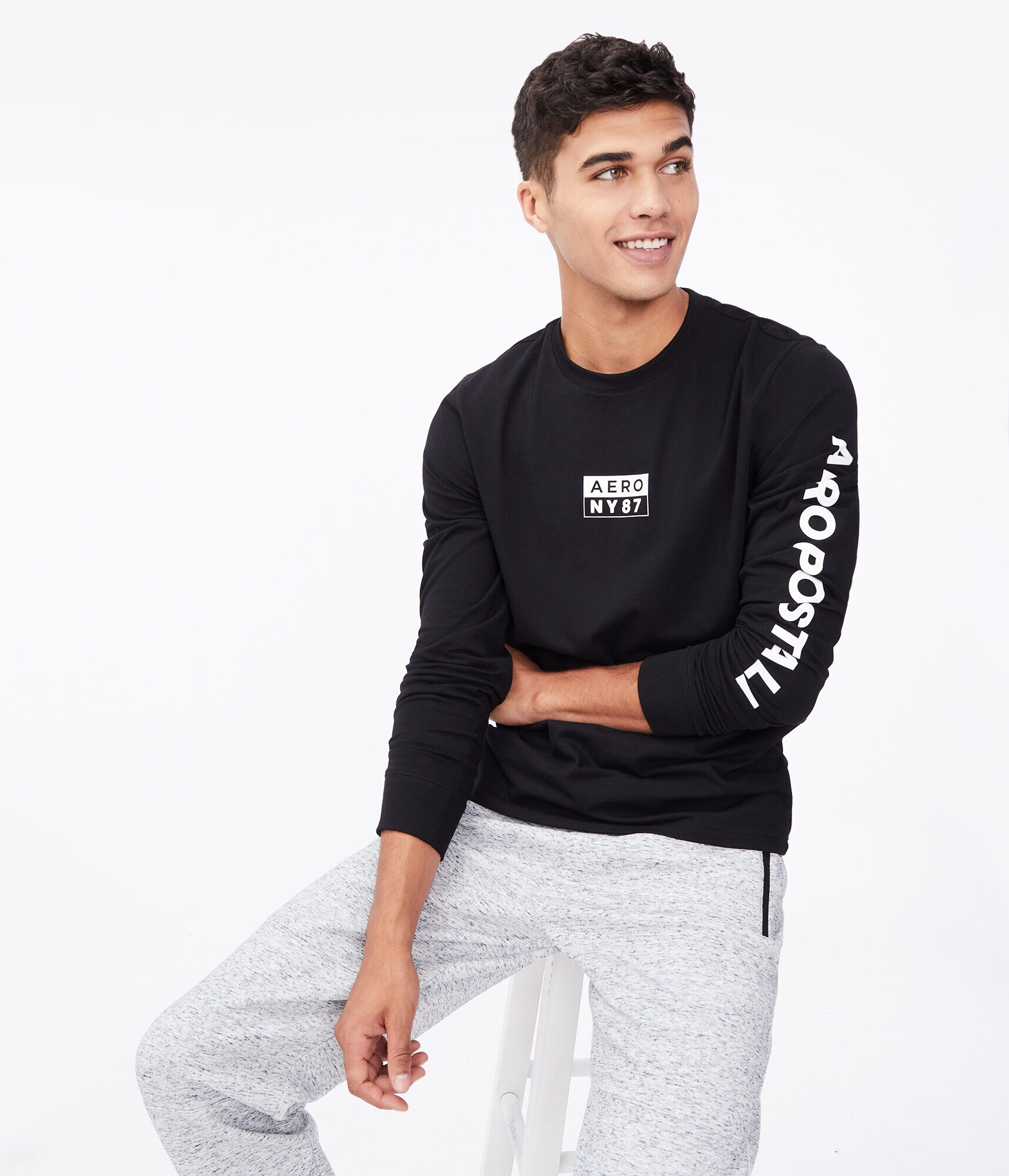 Long Sleeve Aero NY 87 Box Logo Stretch Graphic Tee