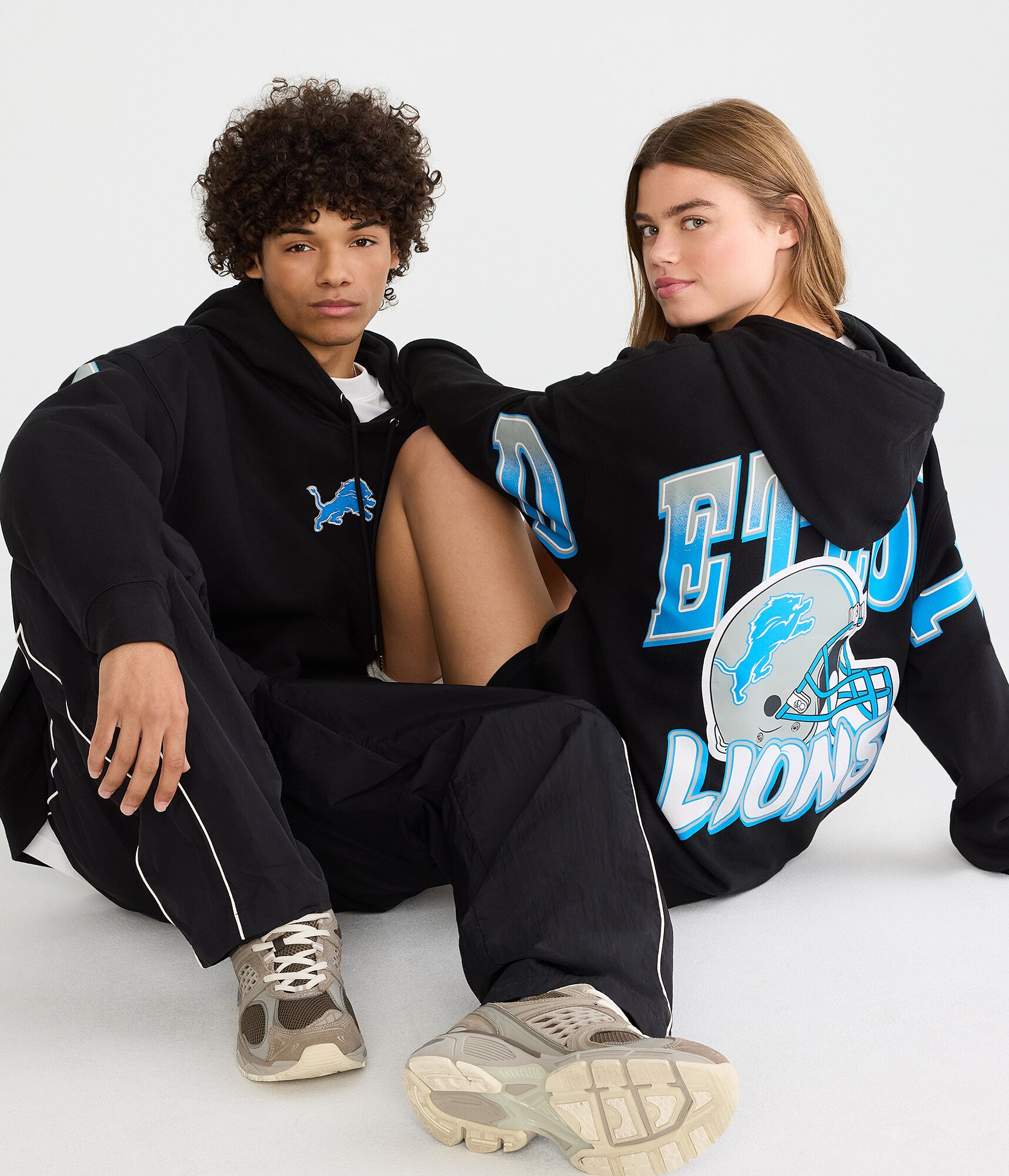 Detroit Lions Helmet Pullover Hoodie