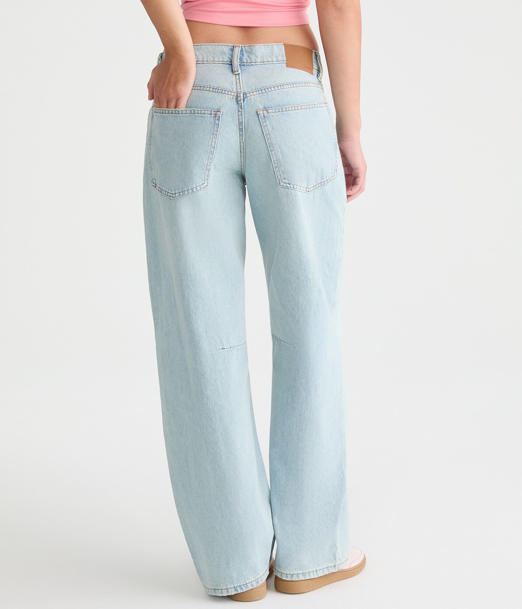 Low-Rise Baggy Barrel Jean