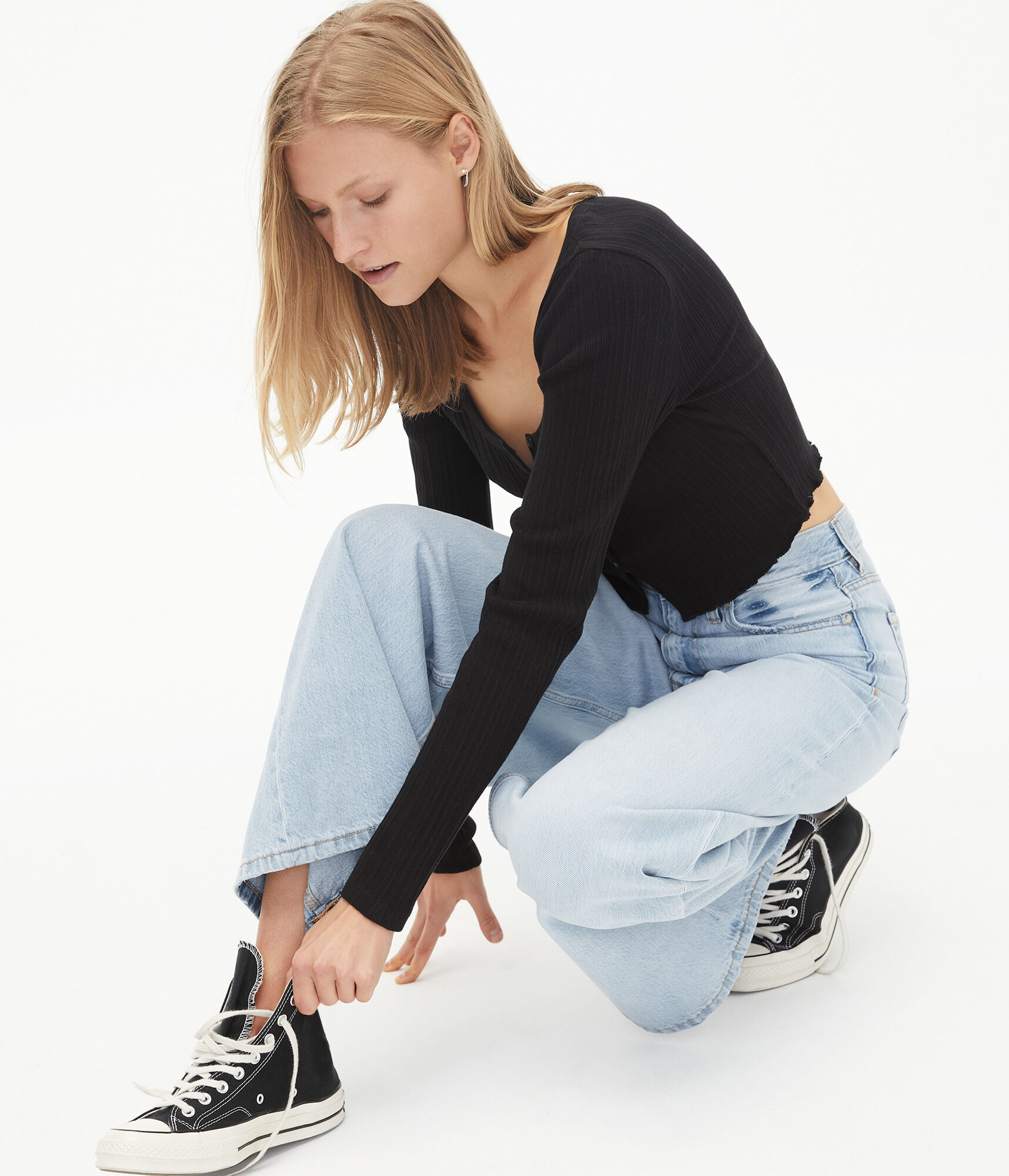 Long Sleeve Flyaway Button-Front Cropped Tee