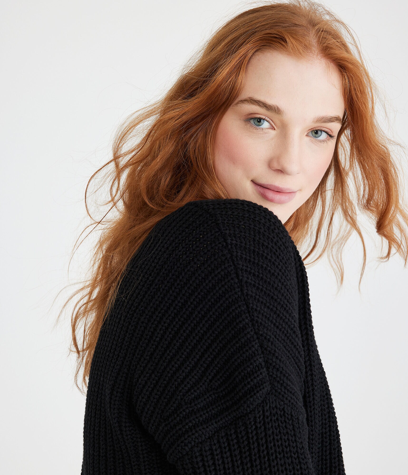Shaker Stitch Cropped V-Neck Sweater