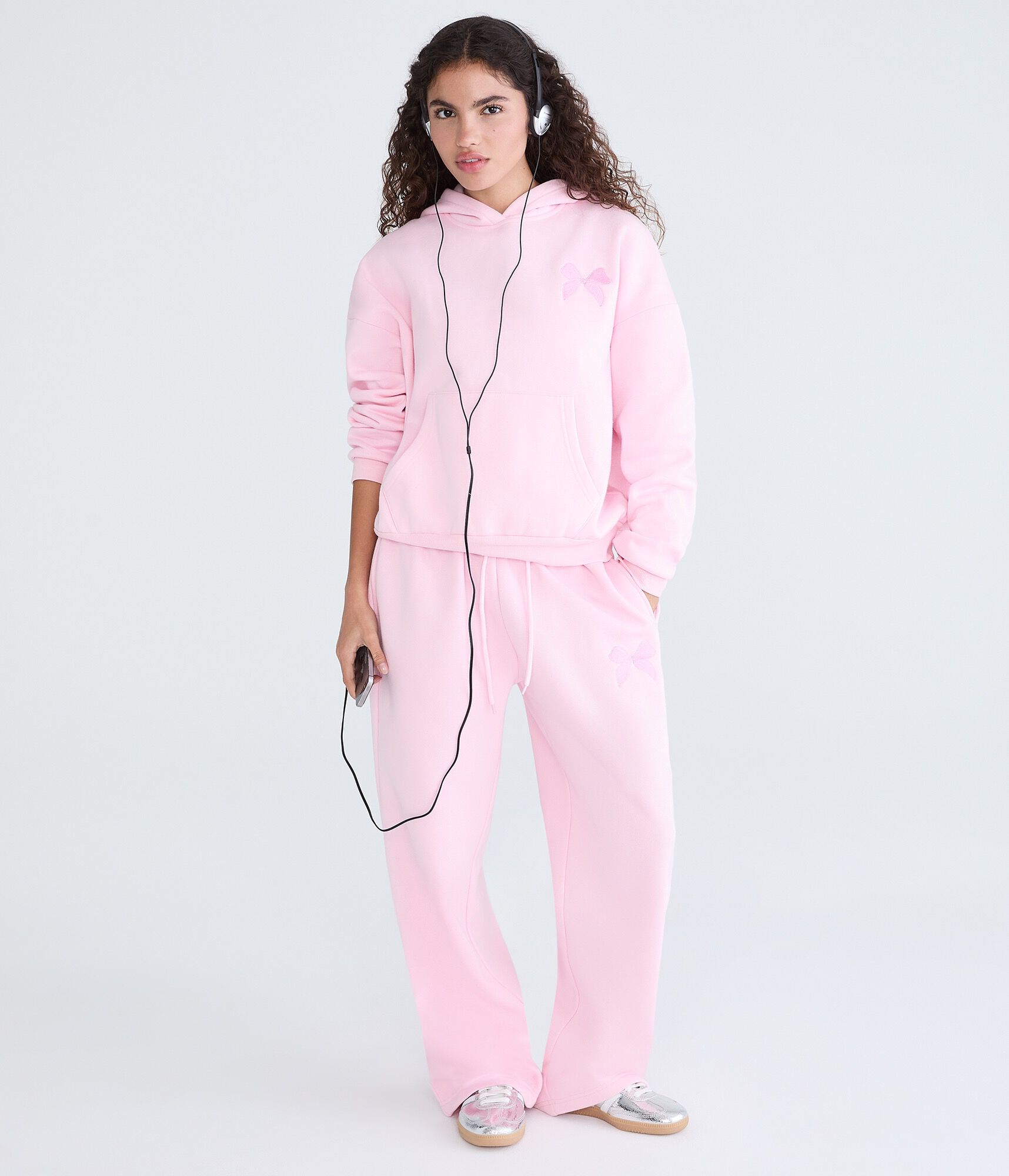 Cloud Soft Embroidered Bow Pullover Hoodie