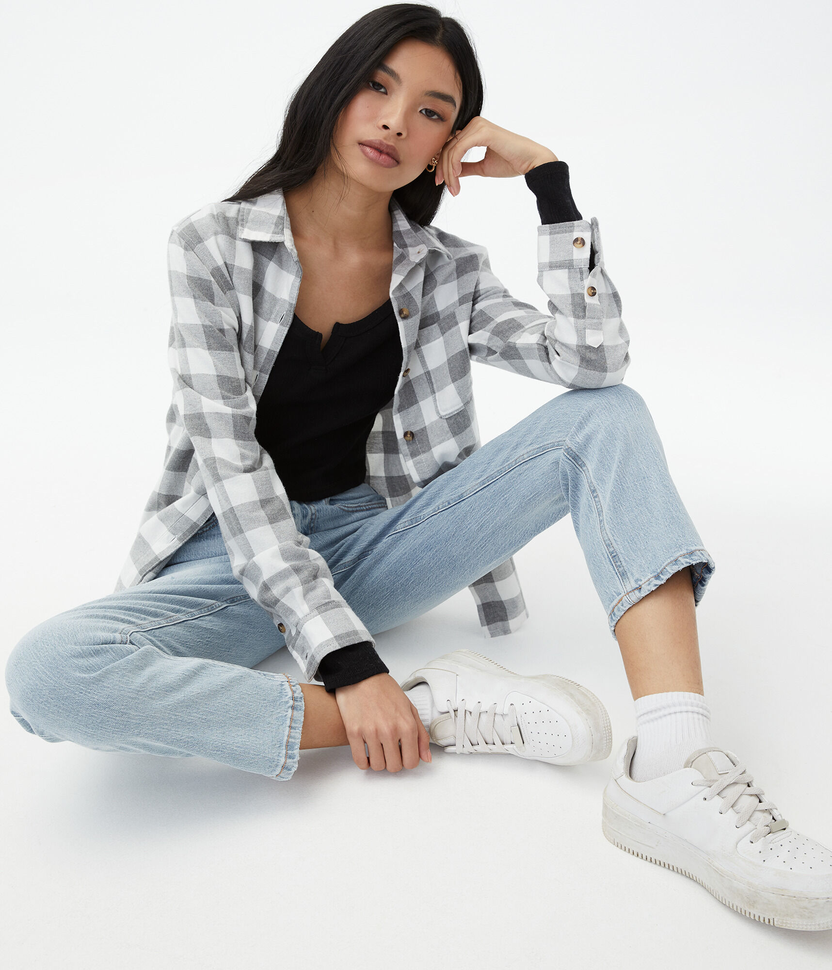 Long Sleeve Plaid Flannel Boyfriend Button-Down Shirt