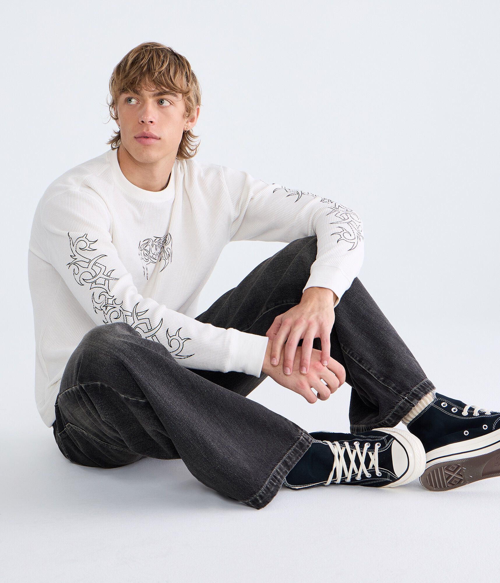 Long Sleeve Tribal Tattoo Graphic Thermal Tee